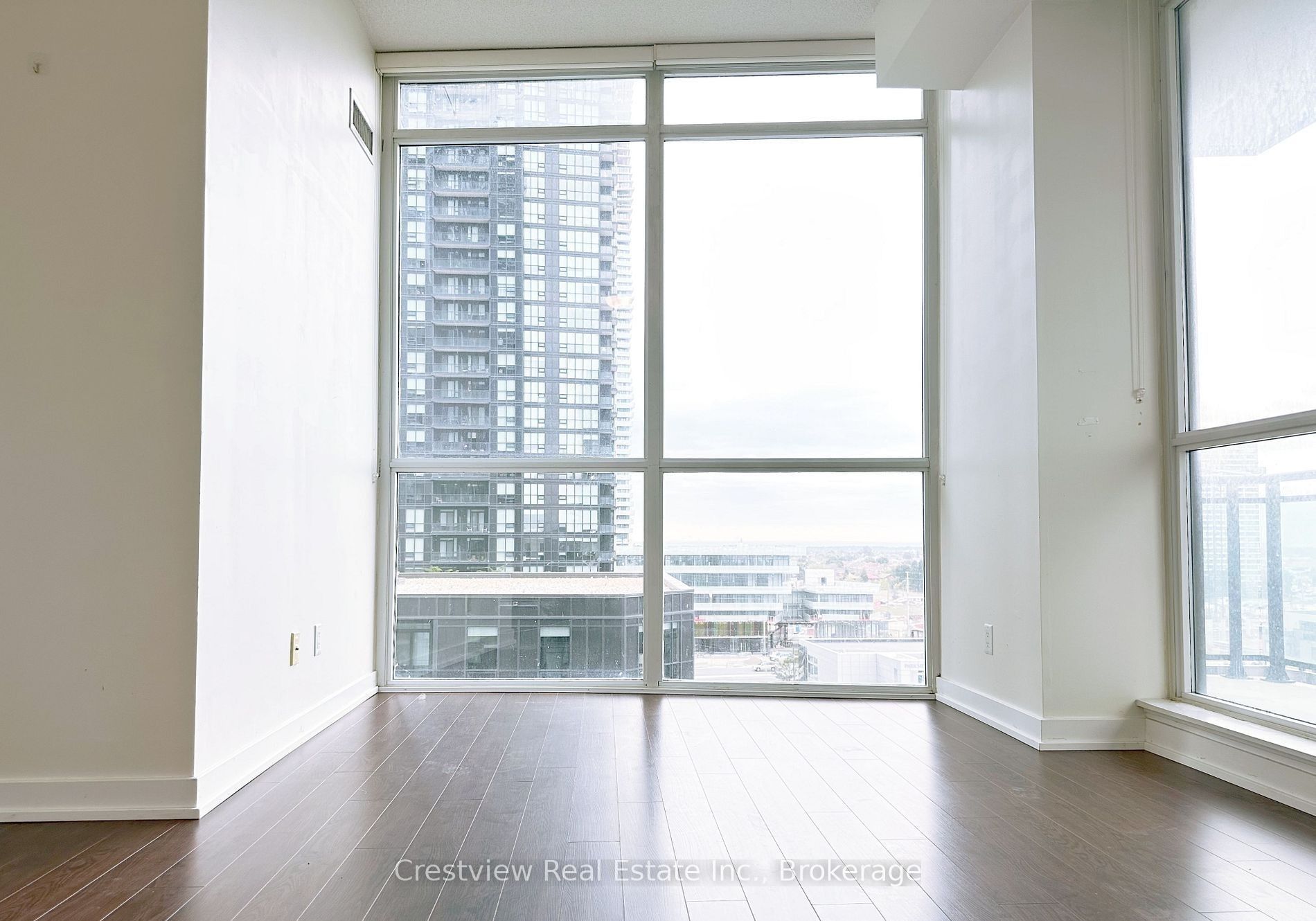 4065 Brickstone Mews 704, Mississauga, ON L5B 0G3 photo 5