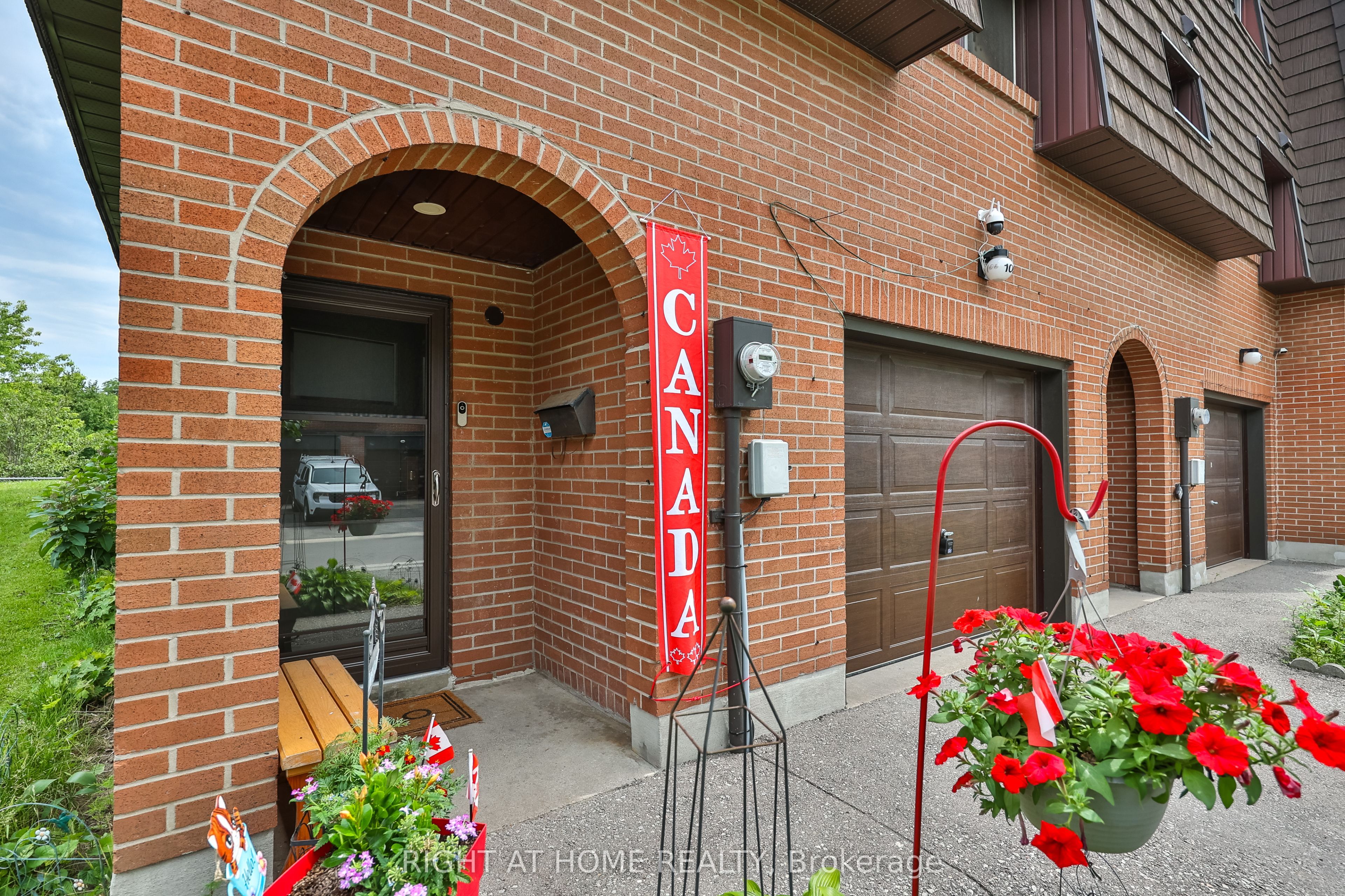 100 Darras Court 74, Brampton, ON L6T 1W7 photo 5