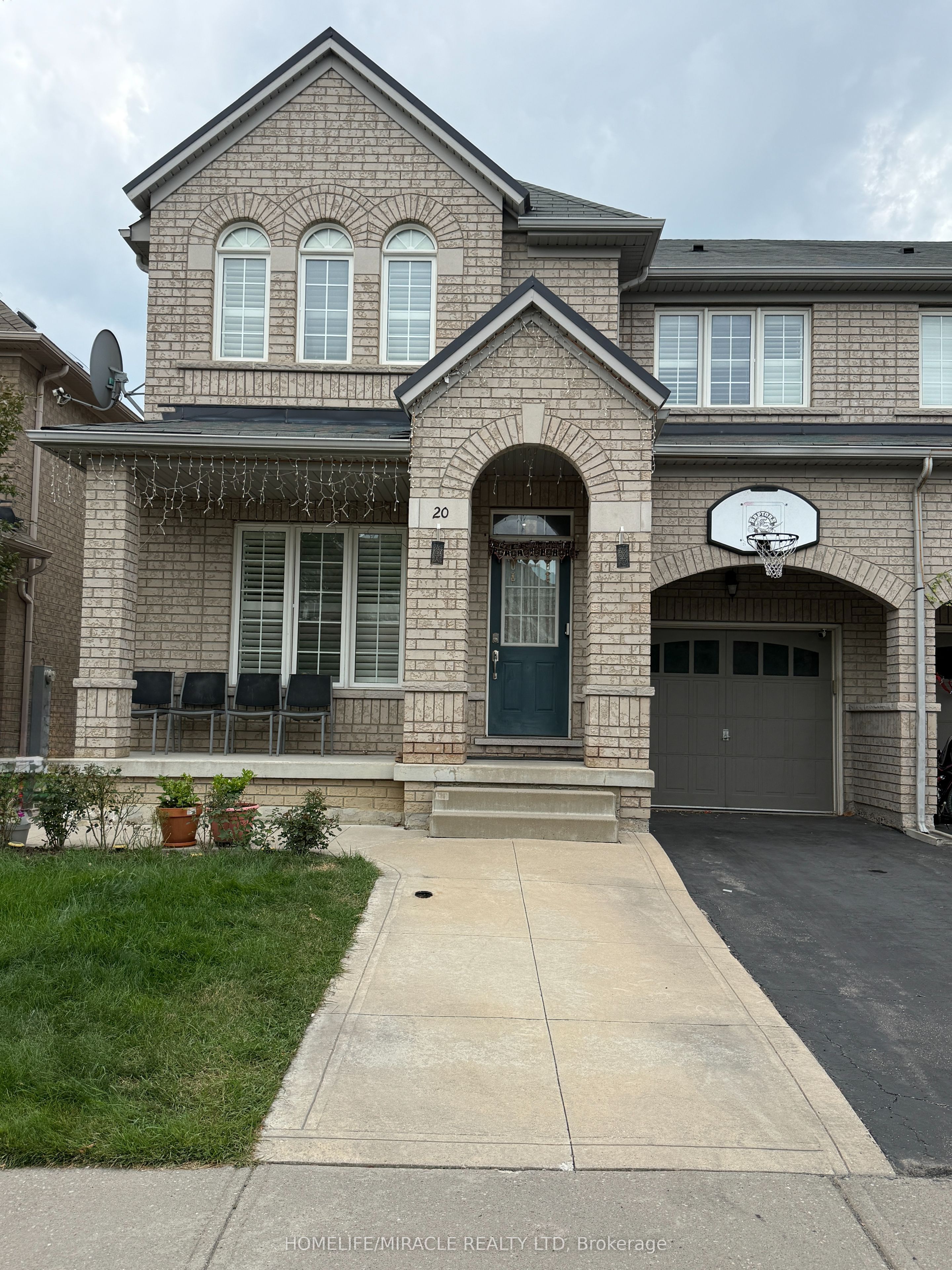 20 Country Ridge Court, Brampton, ON L6P 3S2 photo 3
