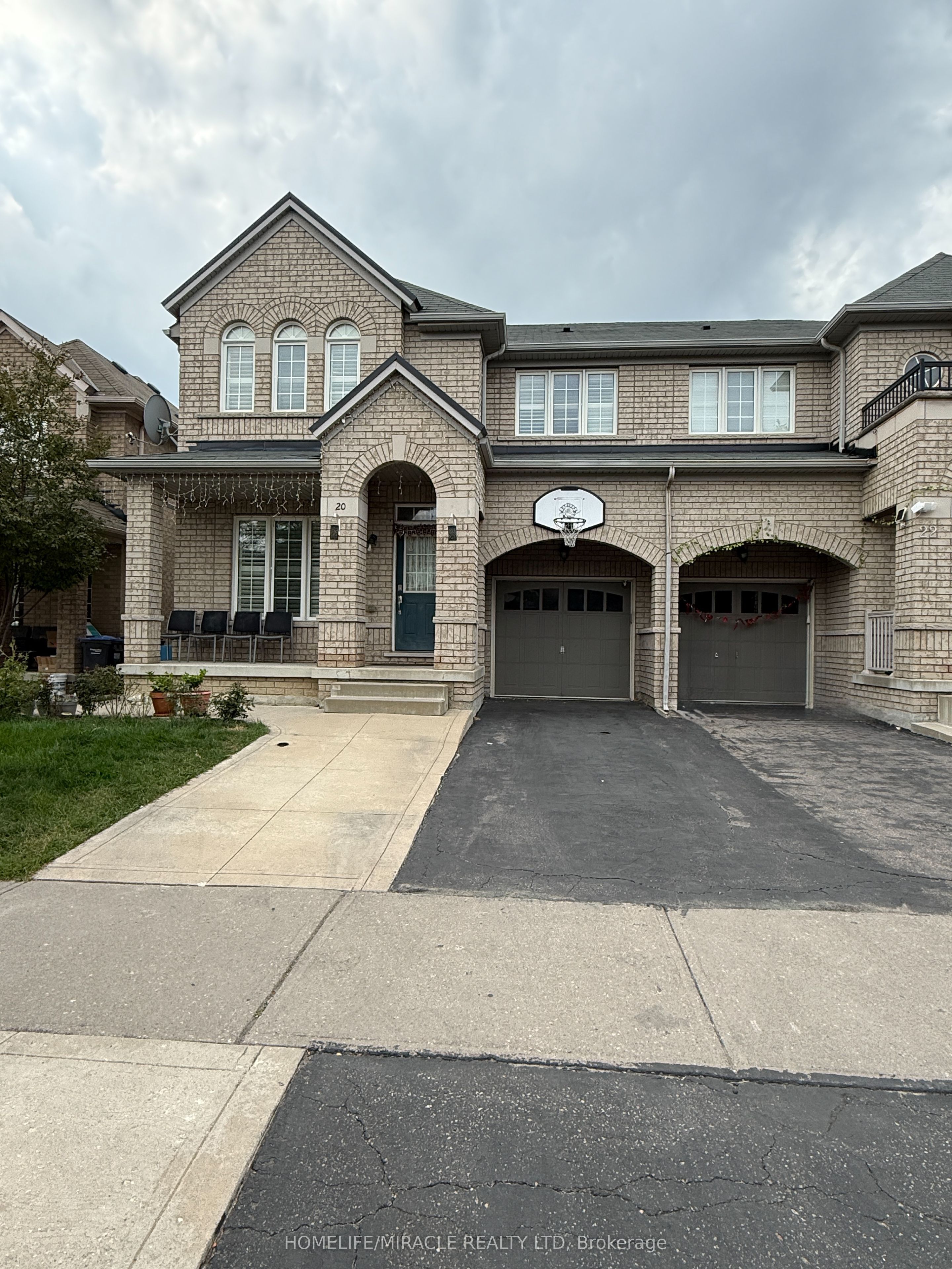 20 Country Ridge Court, Brampton, ON L6P 3S2 photo 4