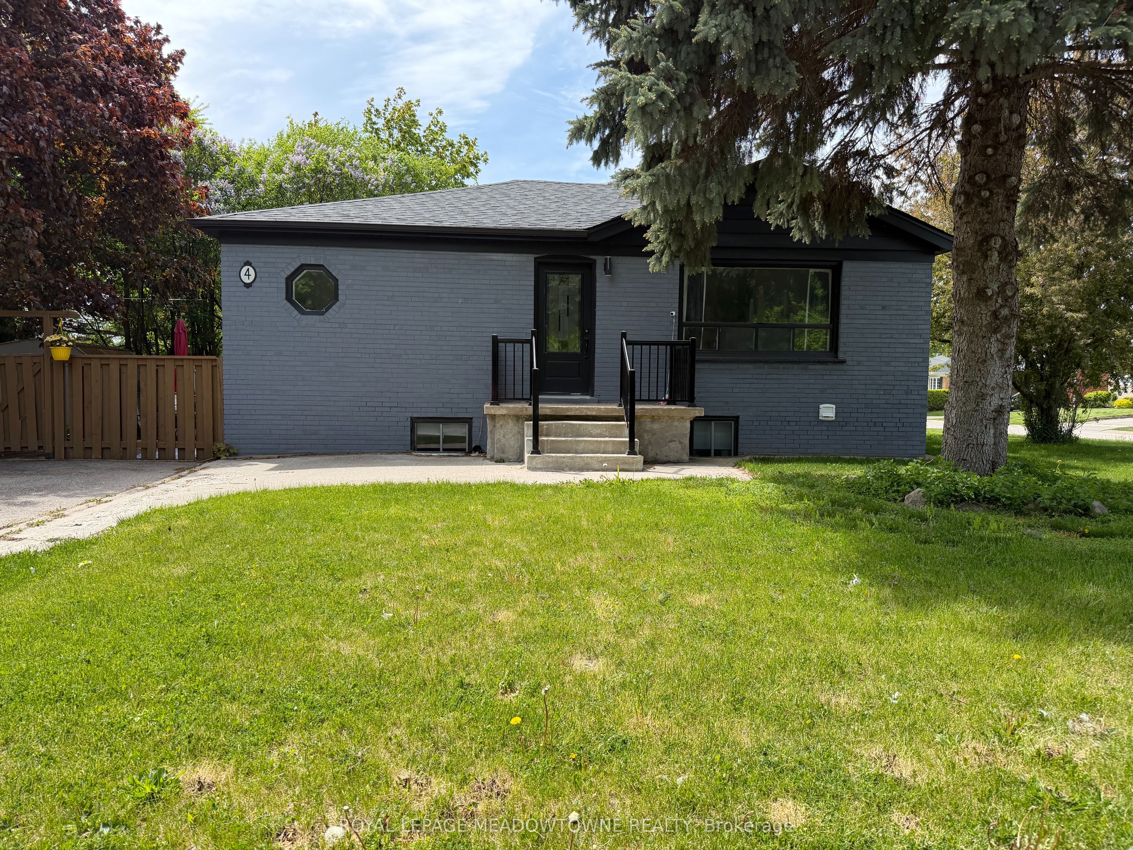 4 Keats Avenue BASEMENT, Halton Hills, ON L7G 1T4