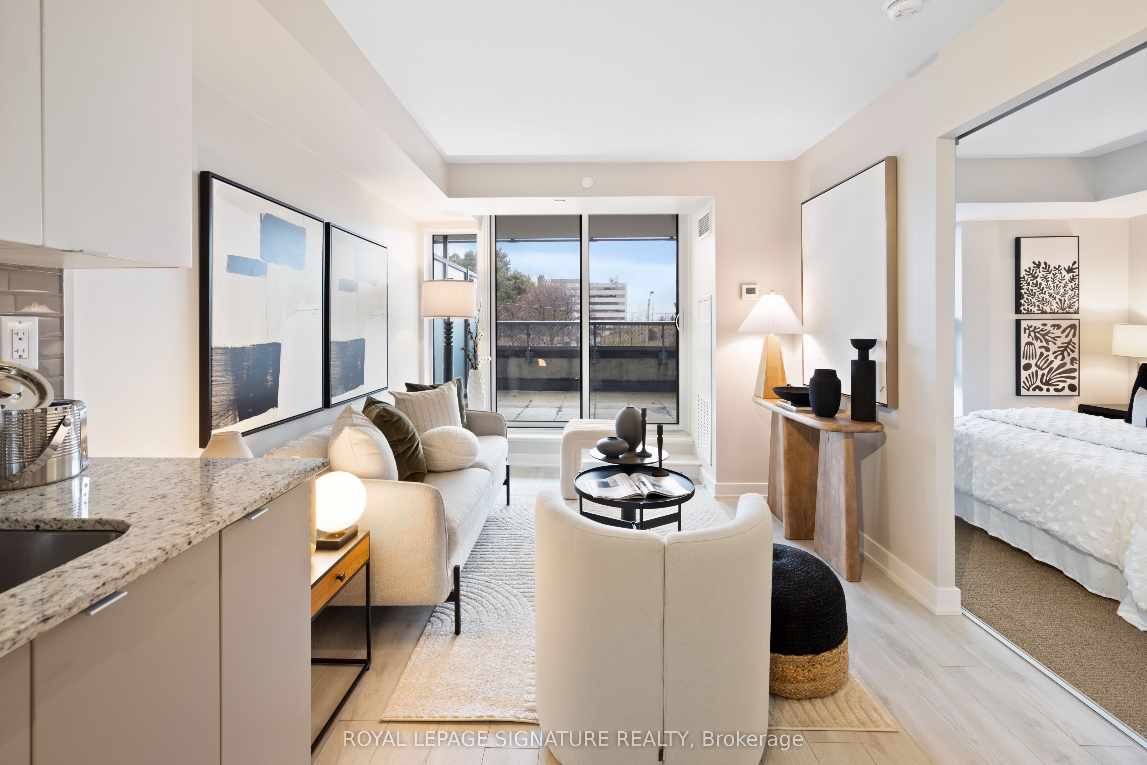 160 Flemington Road 312, Toronto, ON M6A 0A9 photo 4