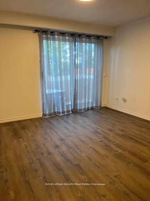 1746A Eglinton Avenue W 2, Toronto, ON M6E 2H6 photo 5