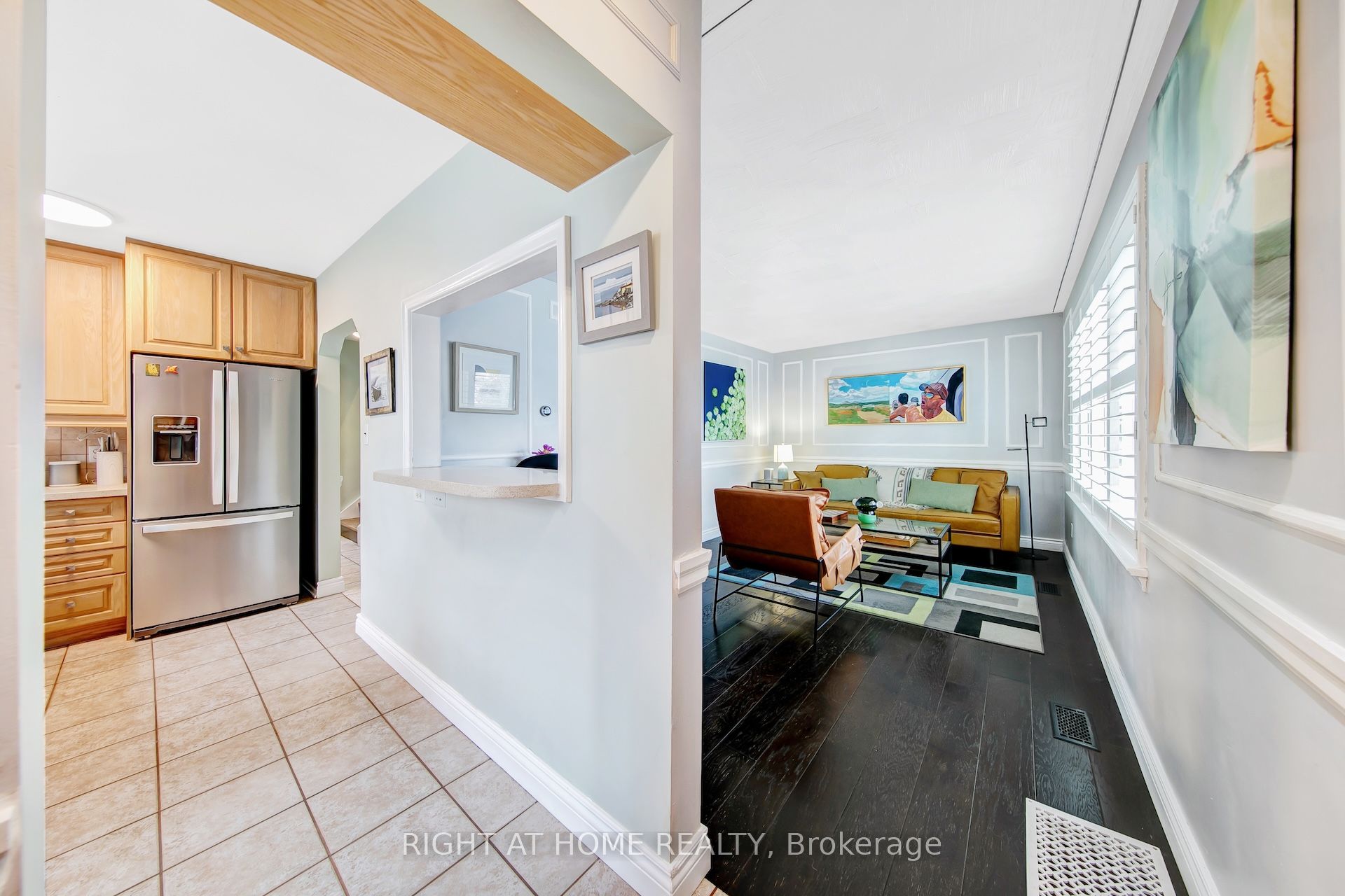 74 MCCAUL Street, Brampton, ON L6V 1J3 photo 4