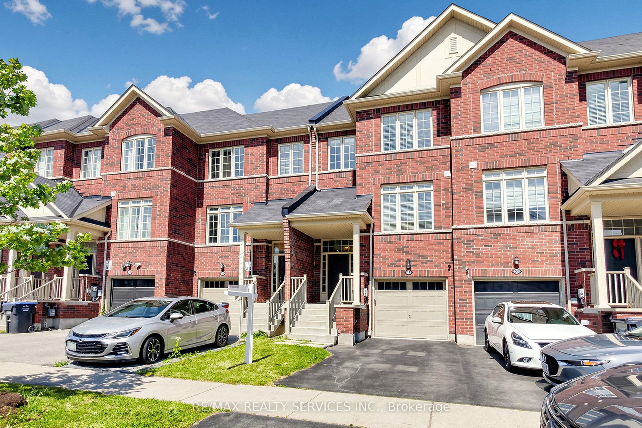 32 Agava Street, Brampton, ON L7A 4S5 photo 4