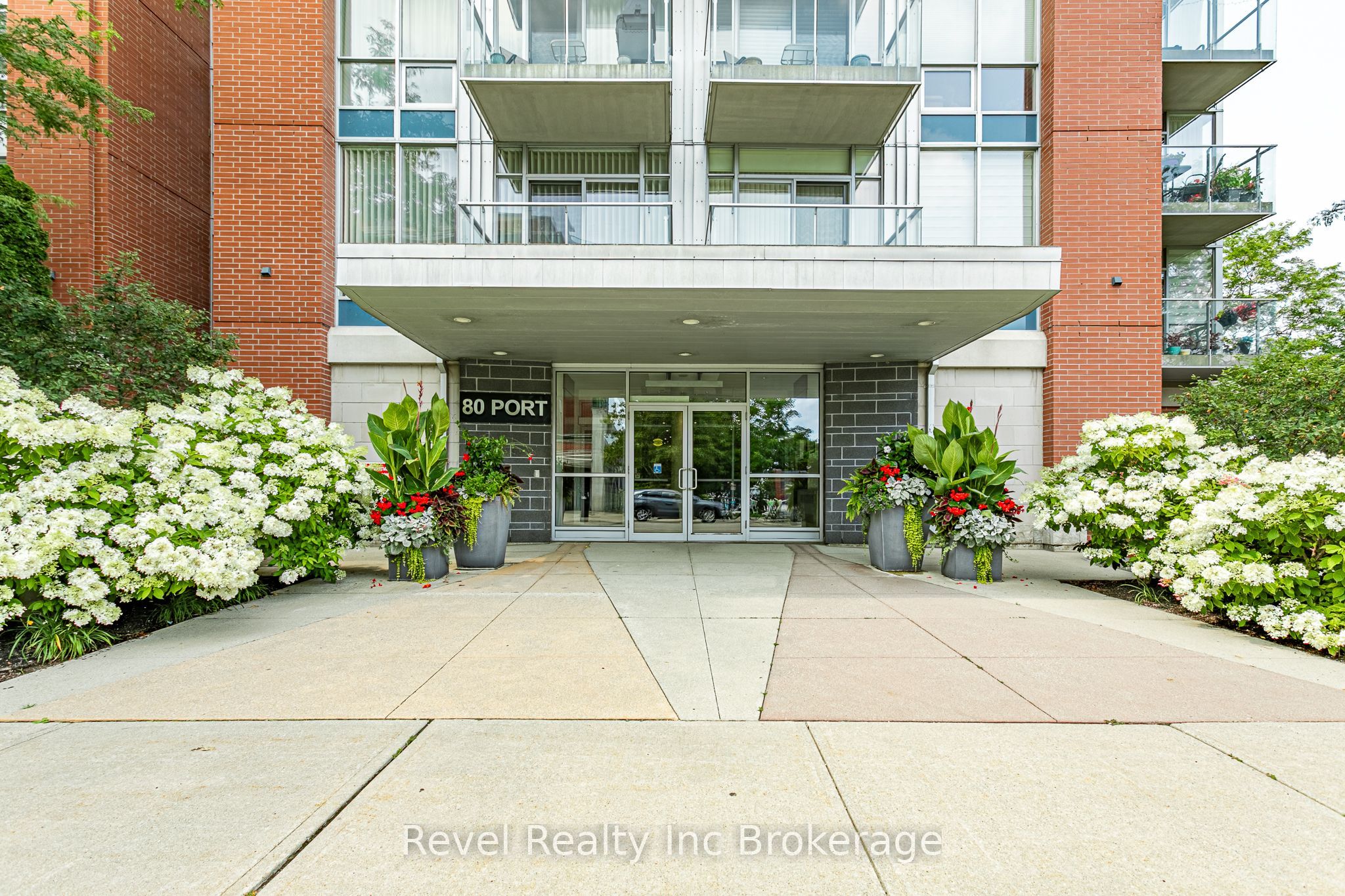 80 Port Street E 515, Mississauga, ON L5G 4V6 photo 2