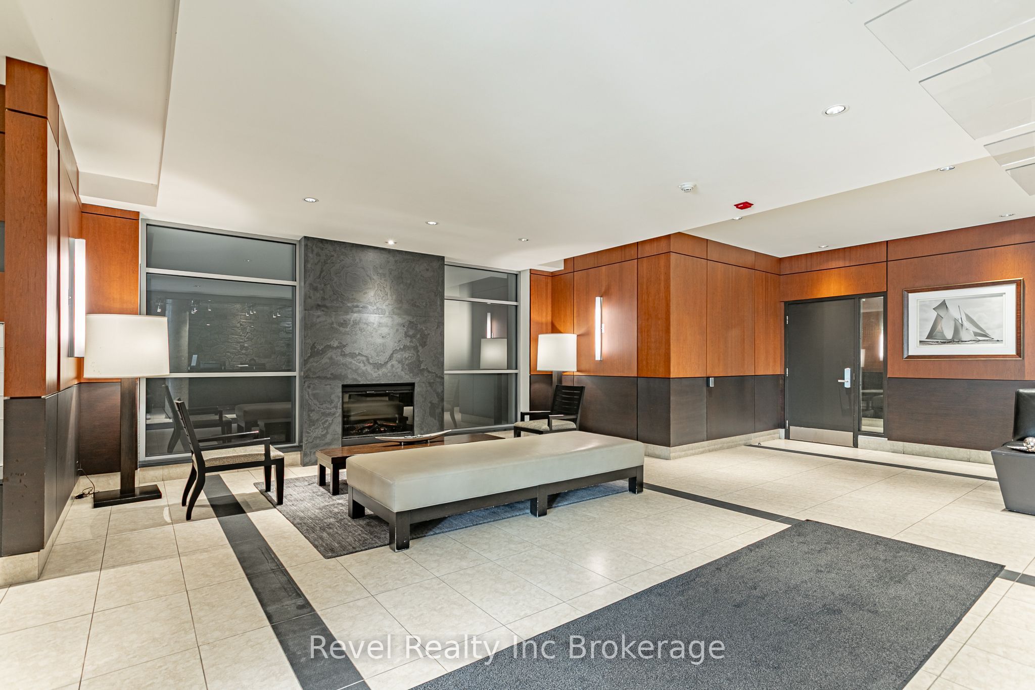 80 Port Street E 515, Mississauga, ON L5G 4V6 photo 4
