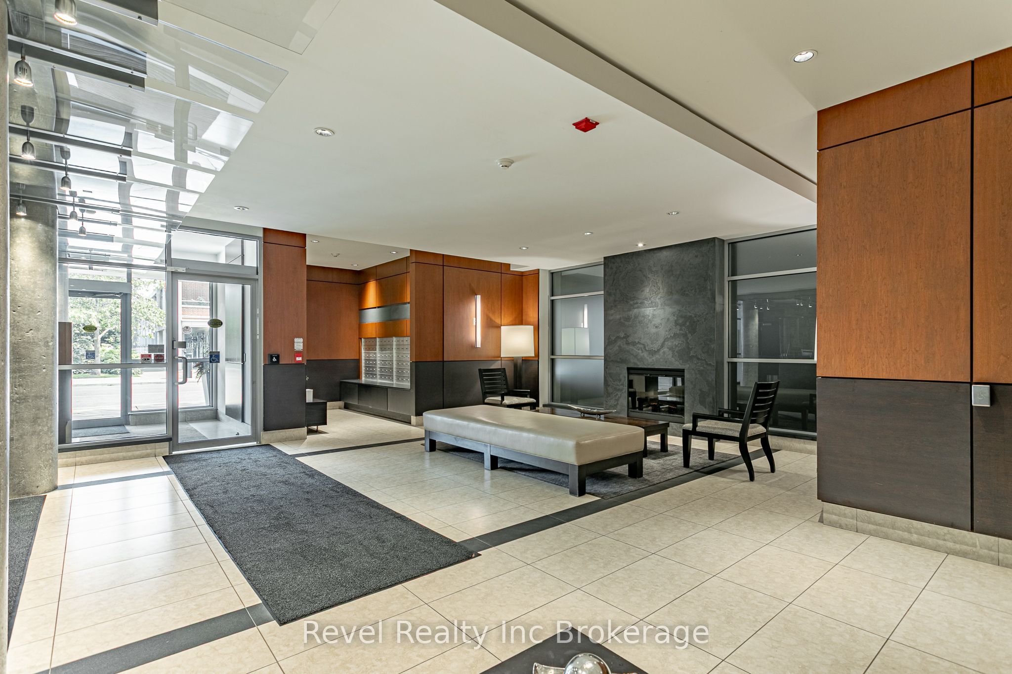 80 Port Street E 515, Mississauga, ON L5G 4V6 photo 5
