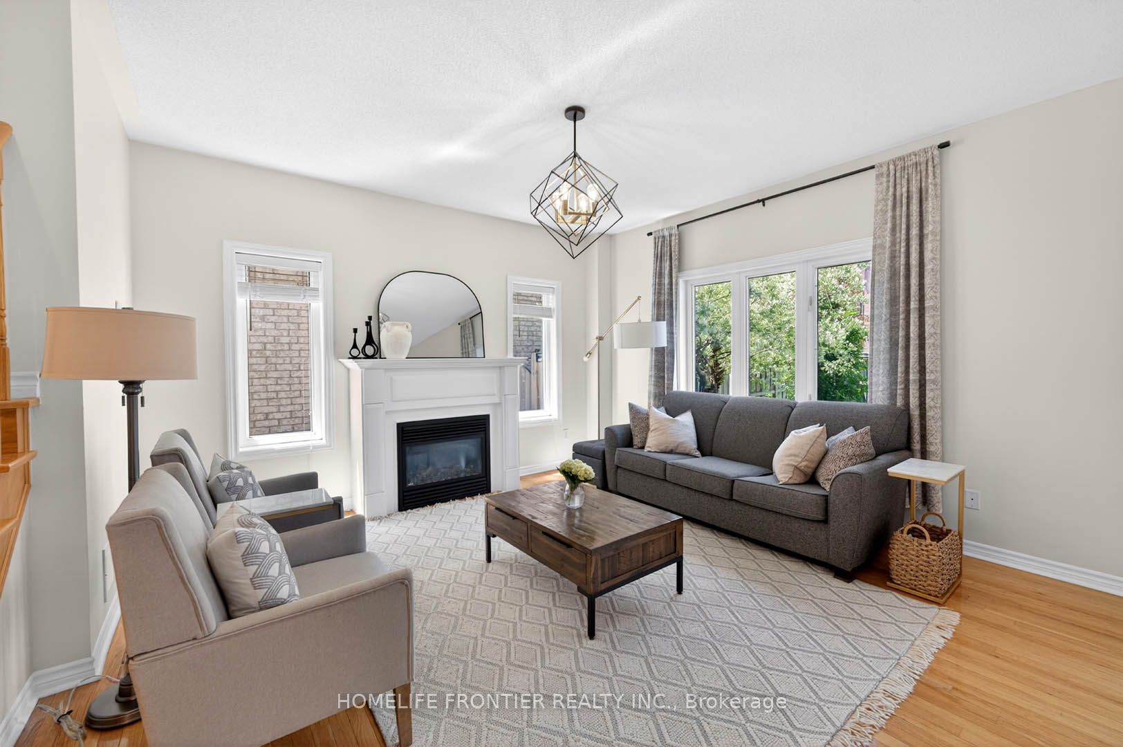 38 Templeton Court, Brampton, ON L6P 3B2 photo 5
