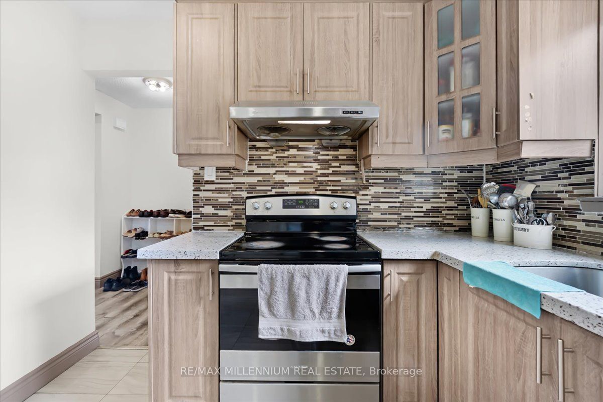 26 Talbot Street, Brampton, ON L6X 2P5 photo 4