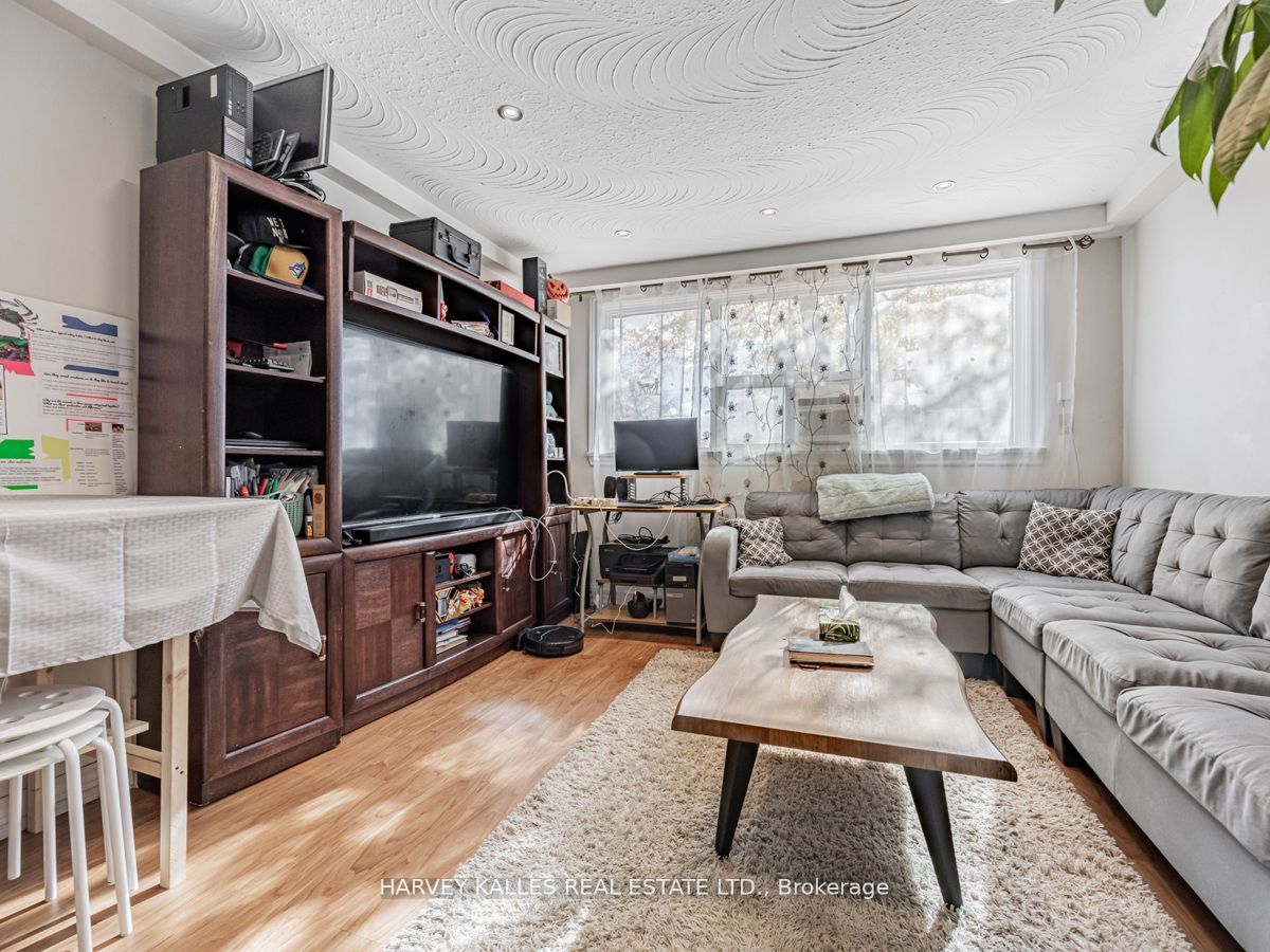 6 Carrington Avenue, Toronto, ON M6E 2C3 photo 3