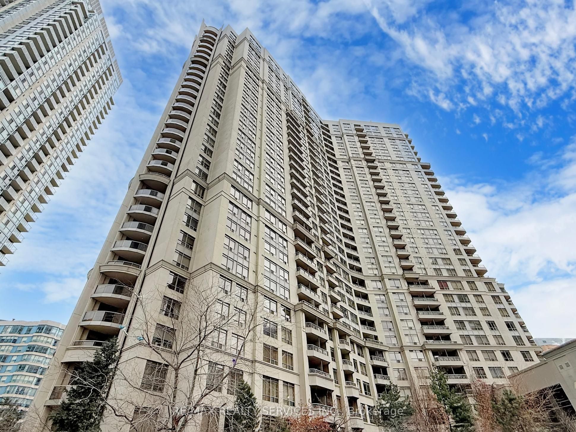 3880 Duke Of York Boulevard 504, Mississauga, ON L5B 4M7