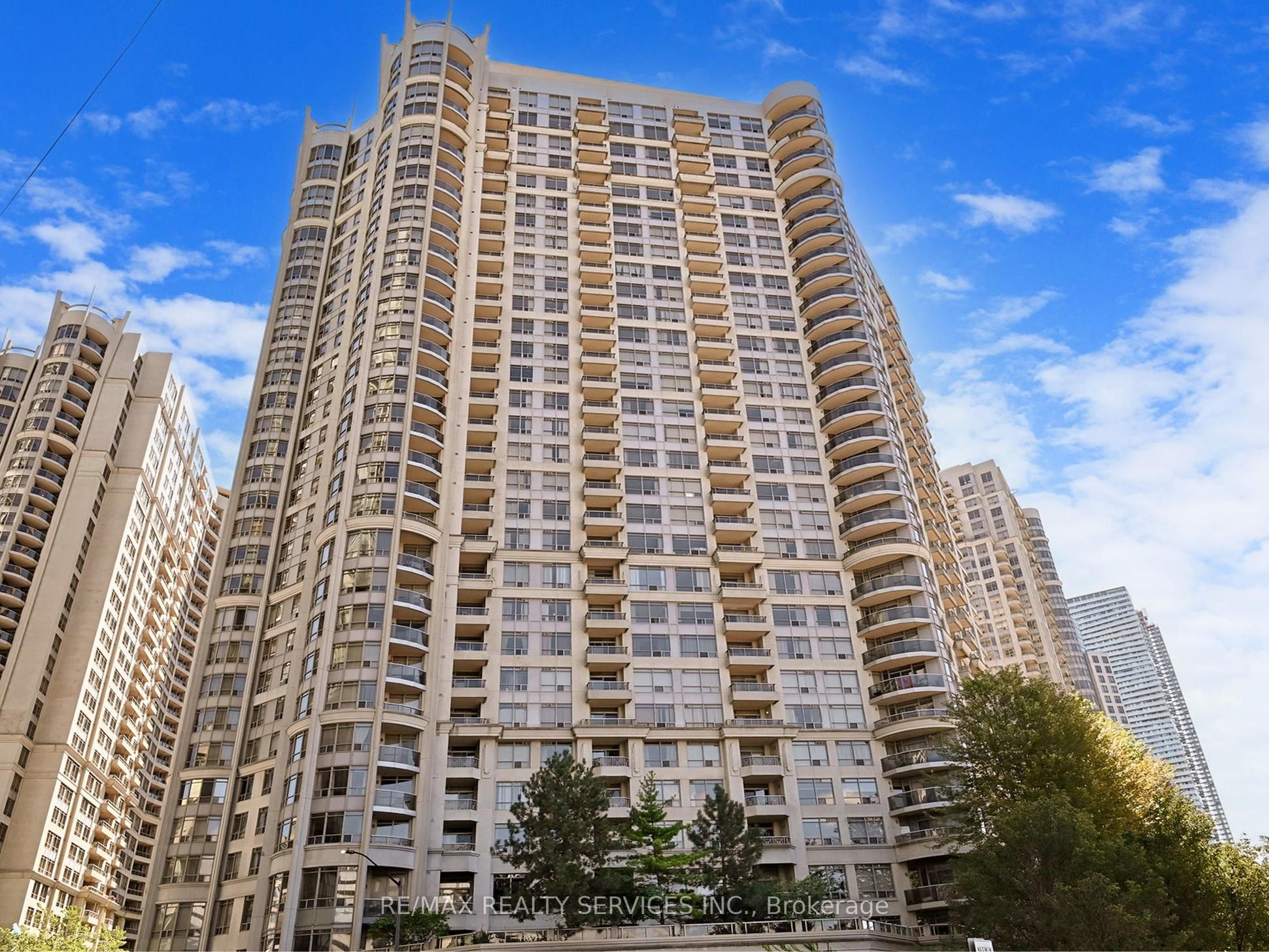 3880 Duke Of York Boulevard 504, Mississauga, ON L5B 4M7 photo 3