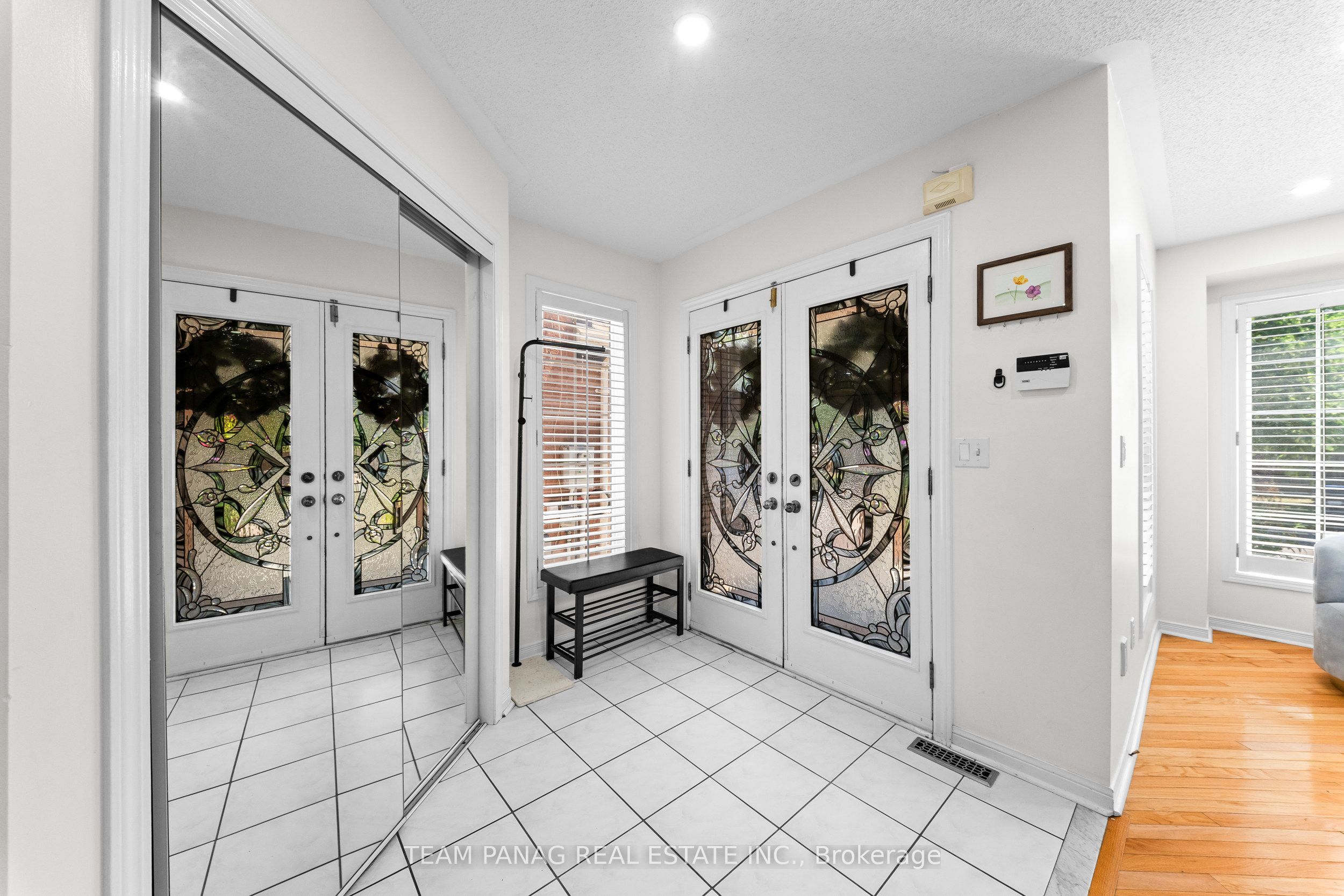 26 Bowsfield Drive, Brampton, ON L6P 1A6 photo 4