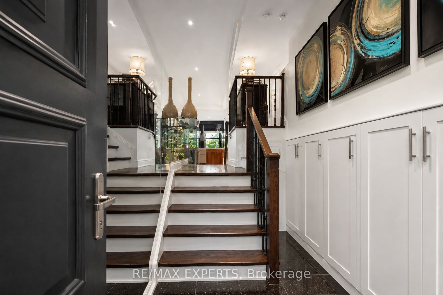 22 Matthew Court, Toronto, ON M9B 2Y3 photo 5