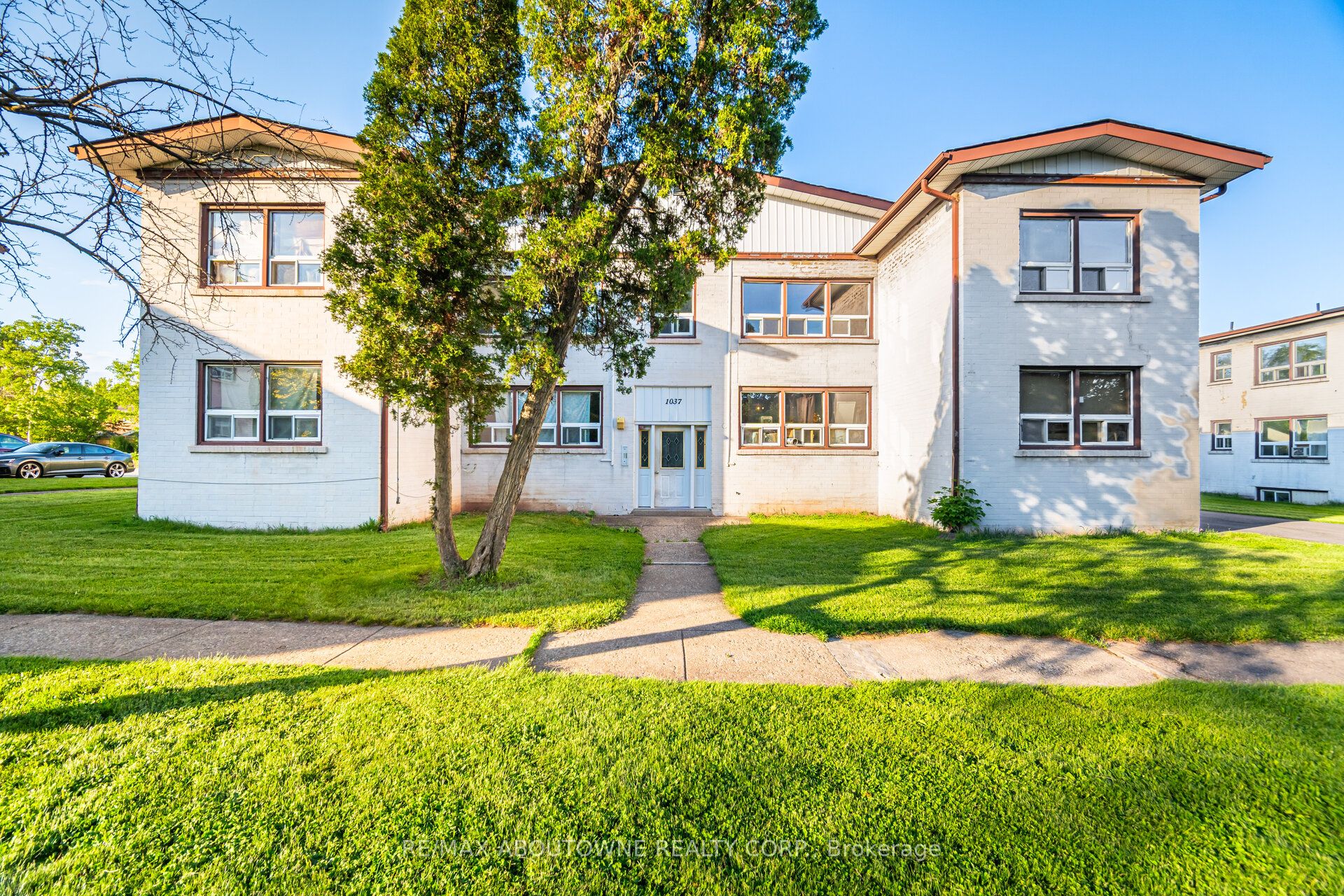 1037 Churchill Avenue 1, Oakville, ON L6H 2A7 photo 4