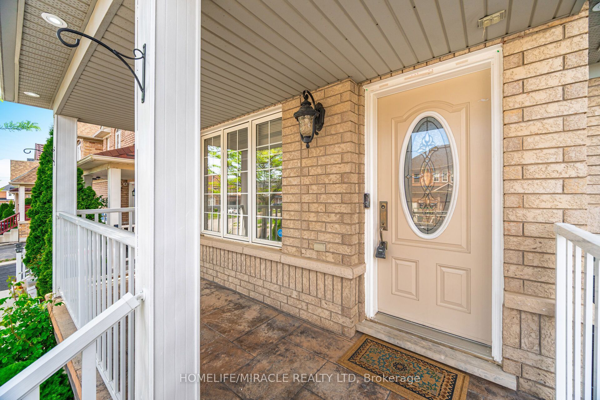 41 Beachpoint Boulevard Upper, Brampton, ON L7A 2T7 photo 4