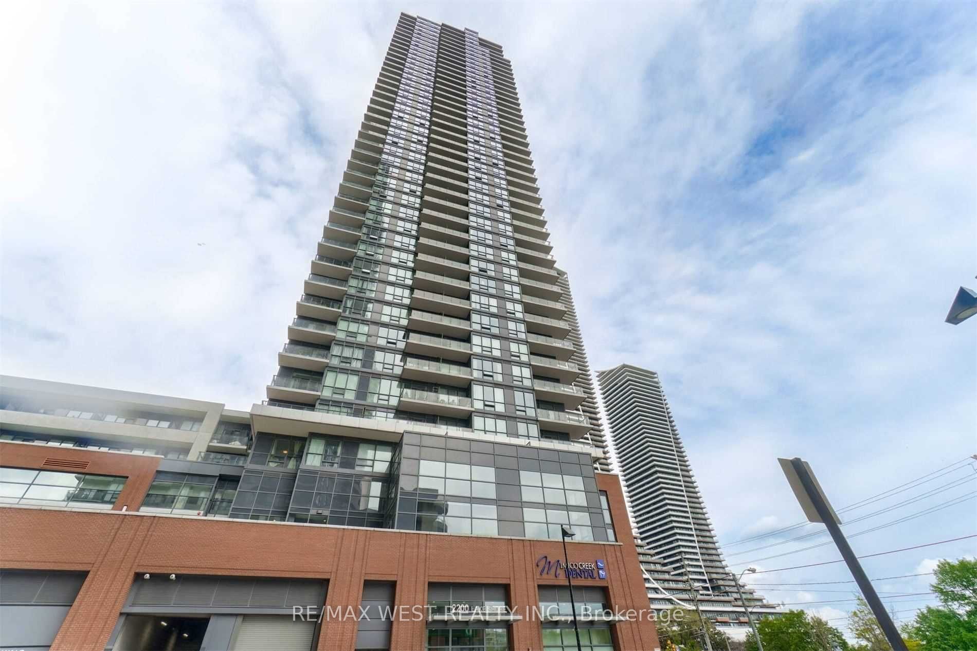 2200 Lake Shore Boulevard W 4305, Toronto, ON M8V 1A4