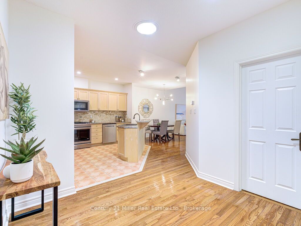 1169 Dorval Drive 19, Oakville, ON L6M 4V7 photo 4