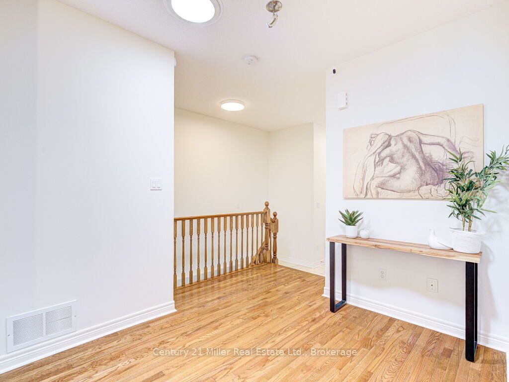1169 Dorval Drive 19, Oakville, ON L6M 4V7 photo 5