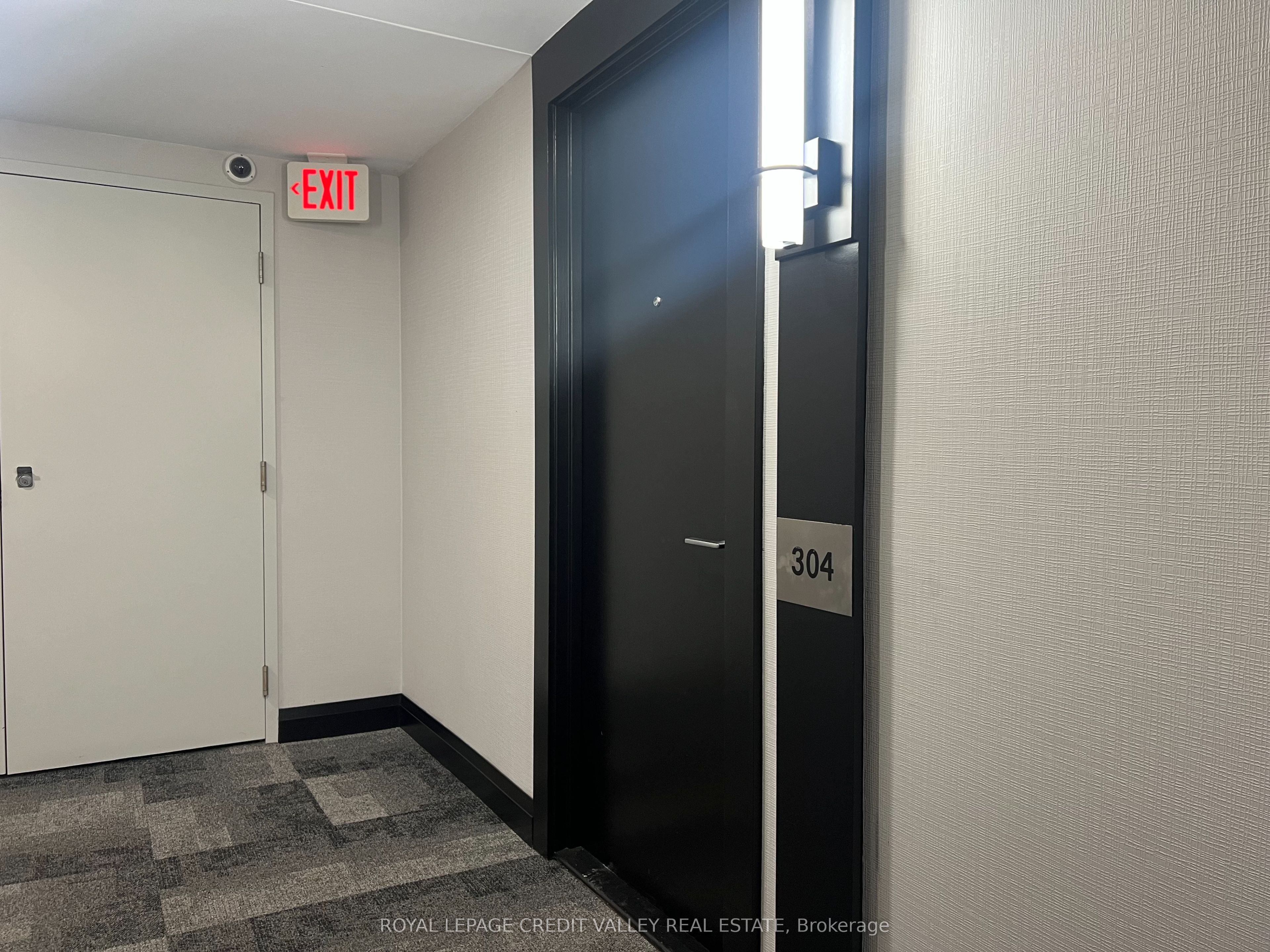 70 Absolute Avenue 304, Mississauga, ON L4Z 0A4 photo 3