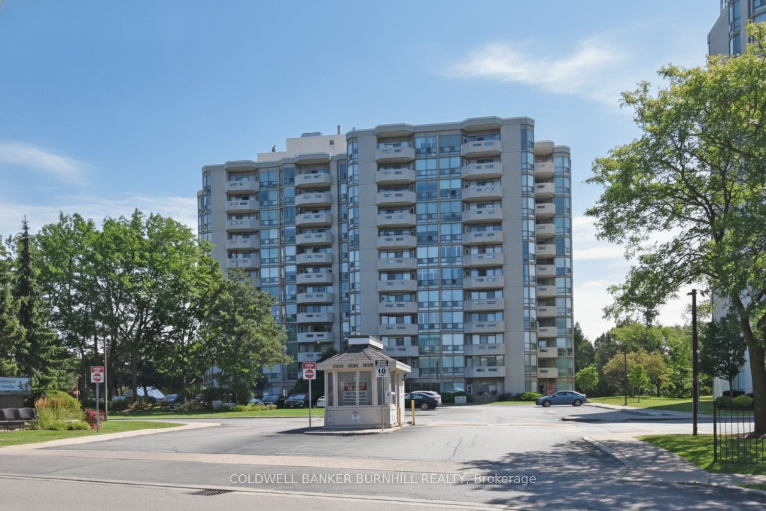 5080 Pinedale Avenue 1001, Burlington, ON L7L 5V7 photo 2