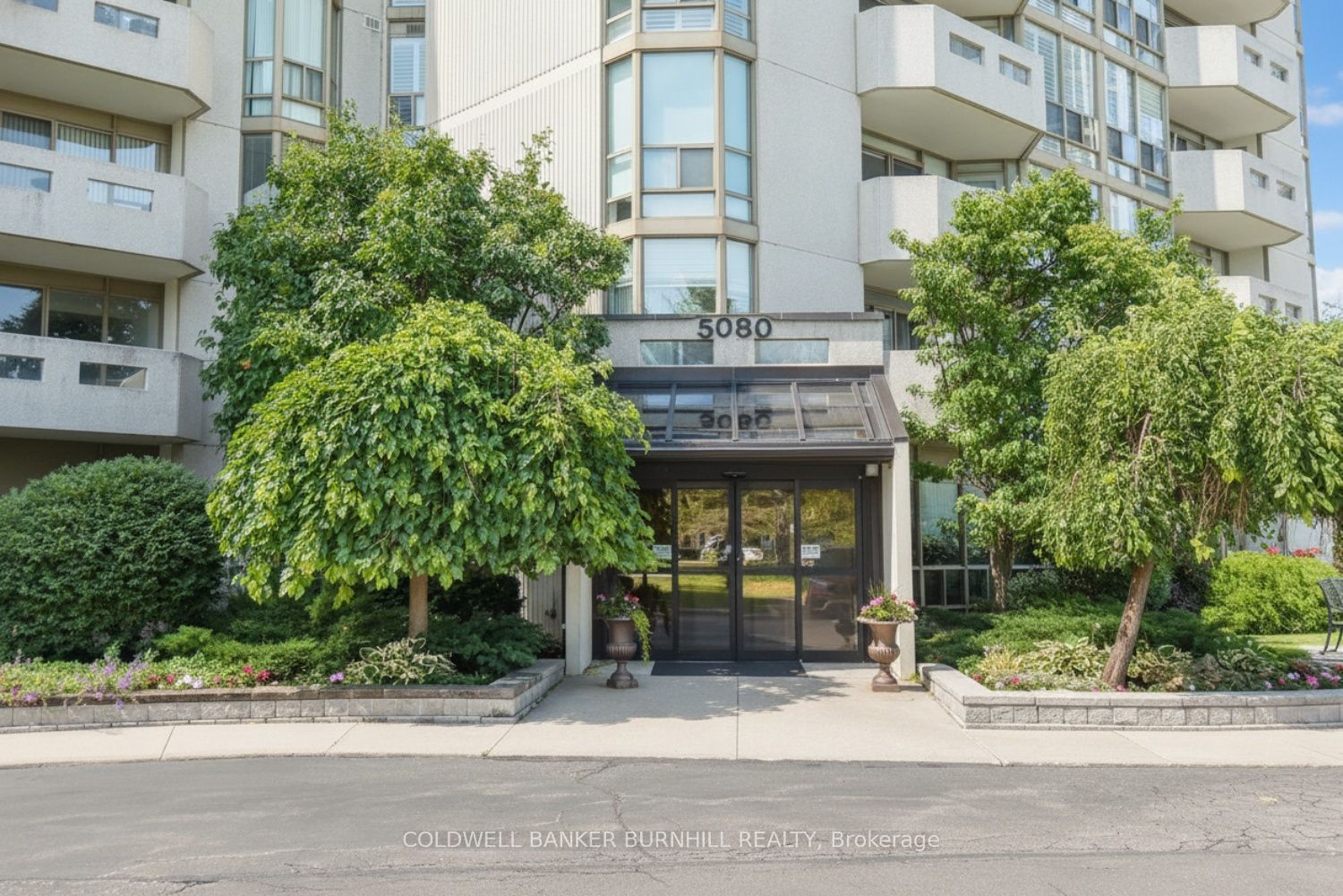 5080 Pinedale Avenue 1001, Burlington, ON L7L 5V7 photo 4