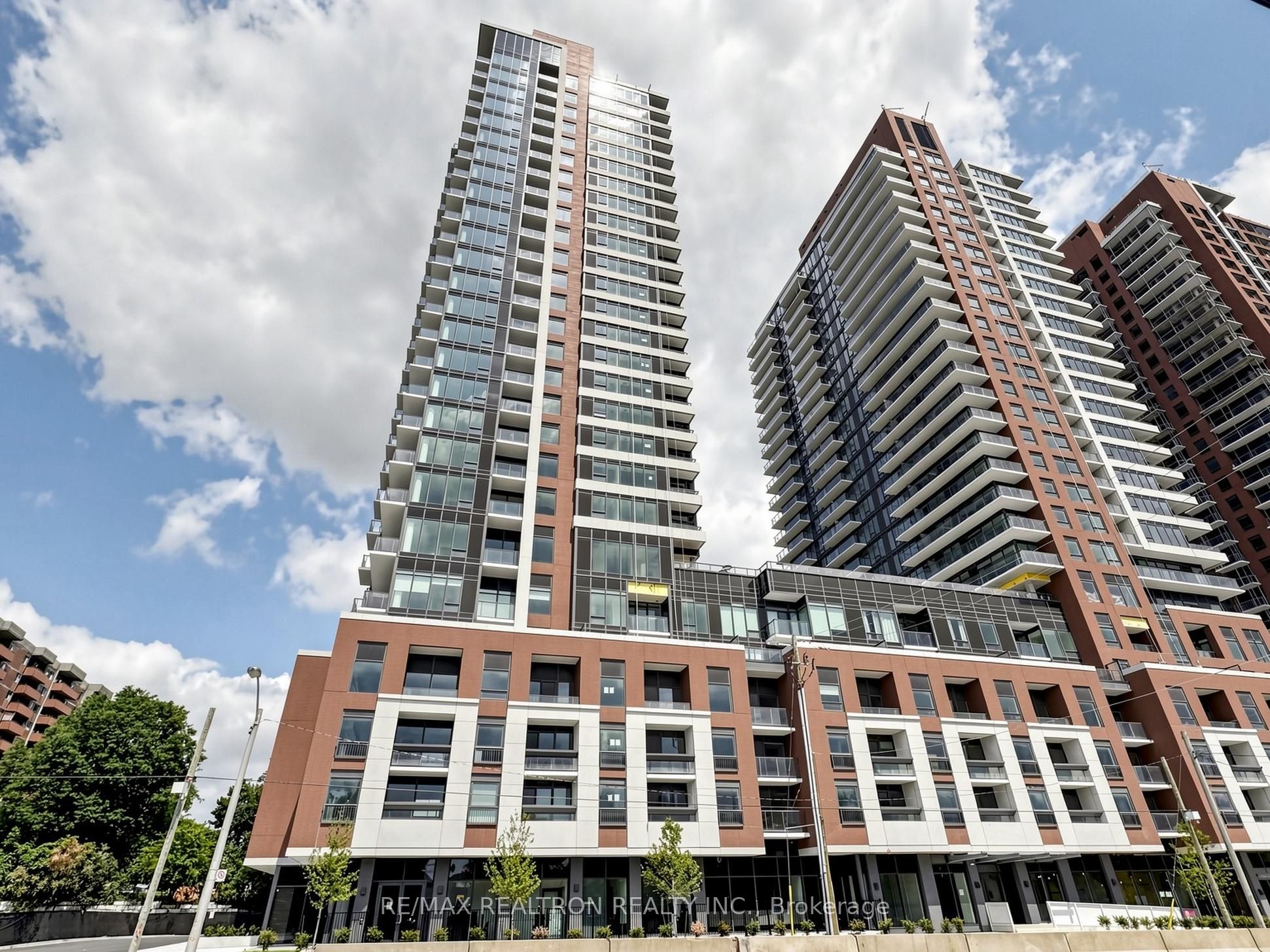 4010 Eglinton Avenue W 702, Toronto, ON M9A 0G5 photo 4