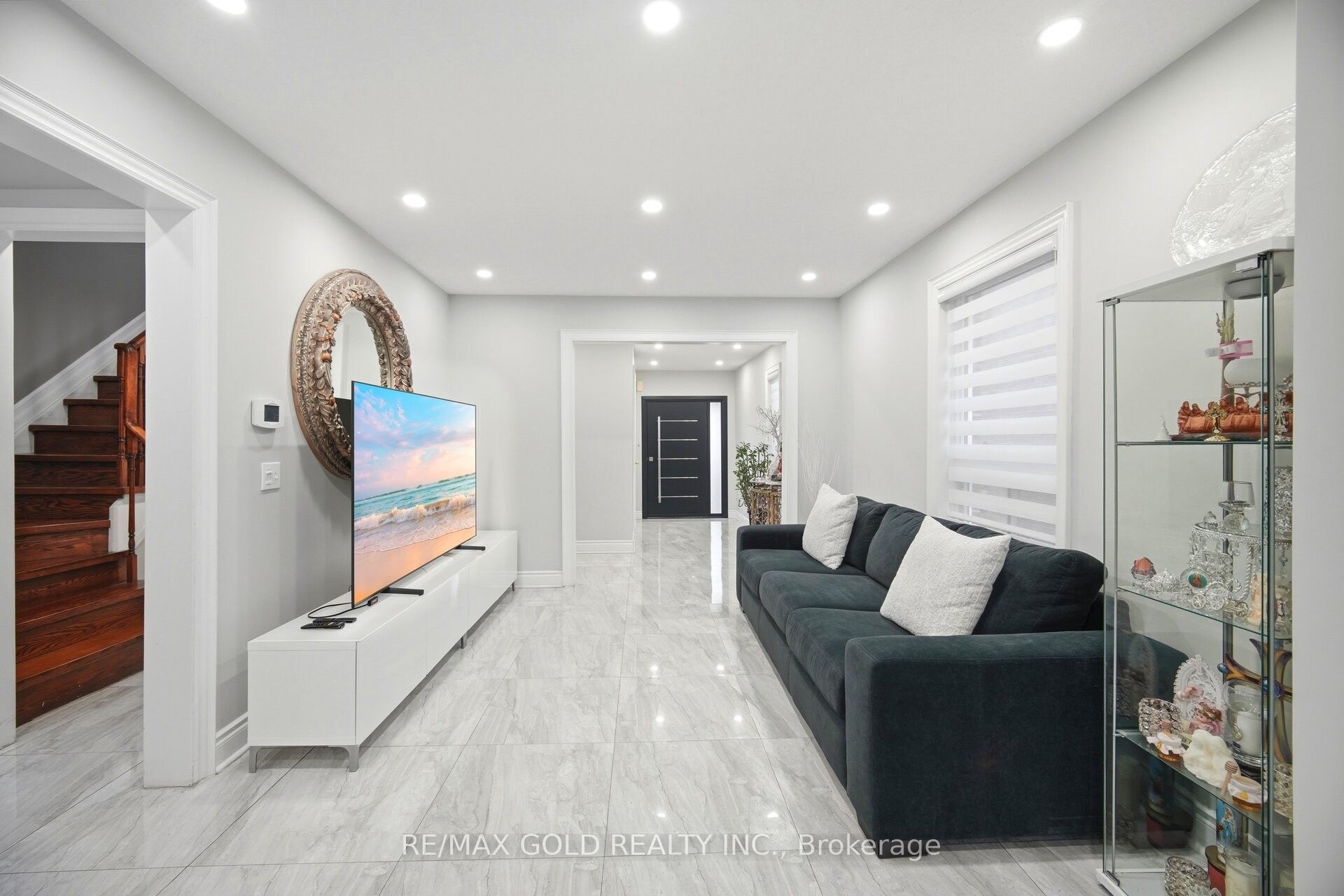 22 Flower Trail, Brampton, ON L6P 1P1 photo 3