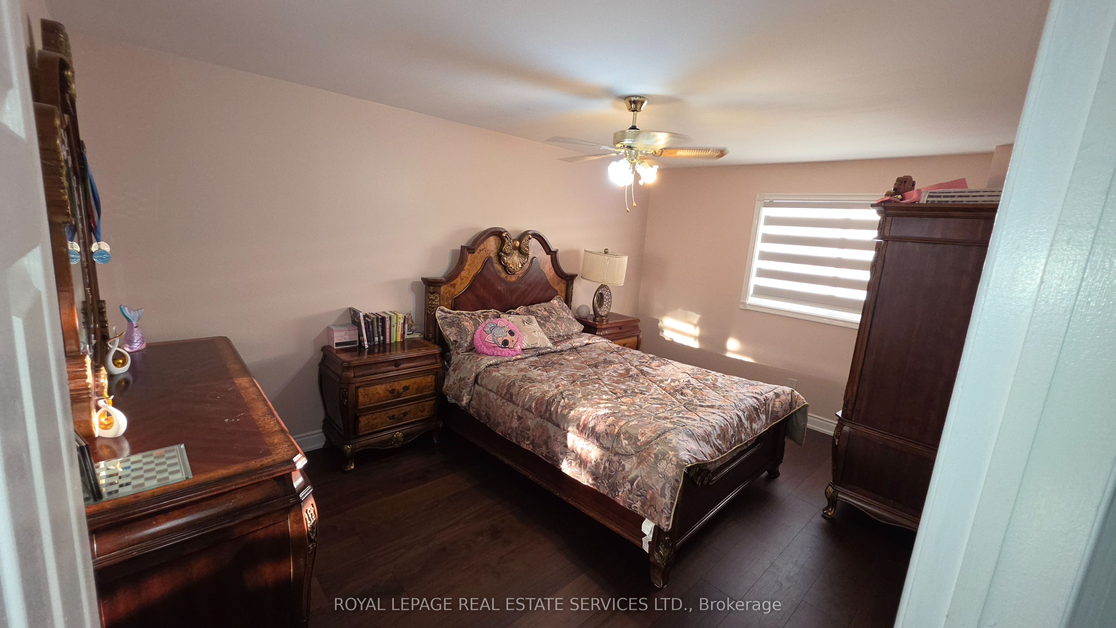 323 Winfield Terrace, Mississauga, ON L5R 1N6 photo 5