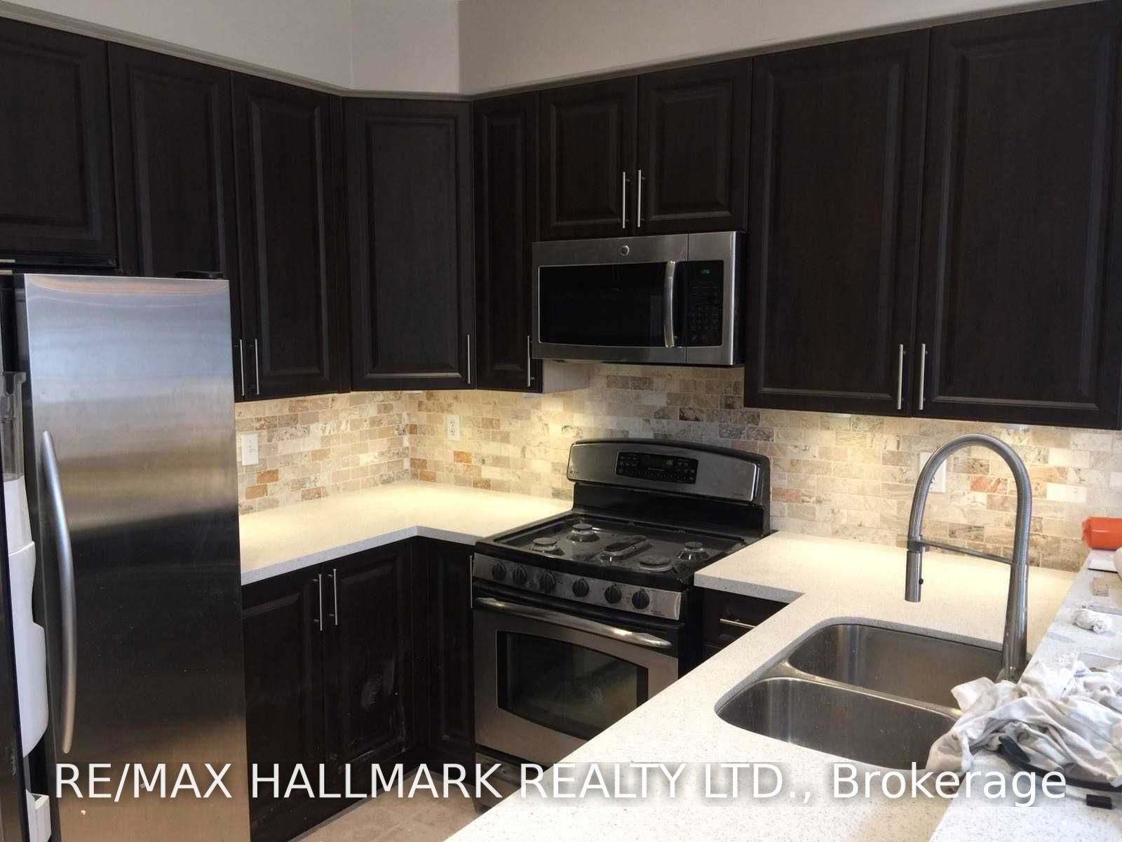4930 Southampton Drive, Mississauga, ON L5M 7P9 photo 2