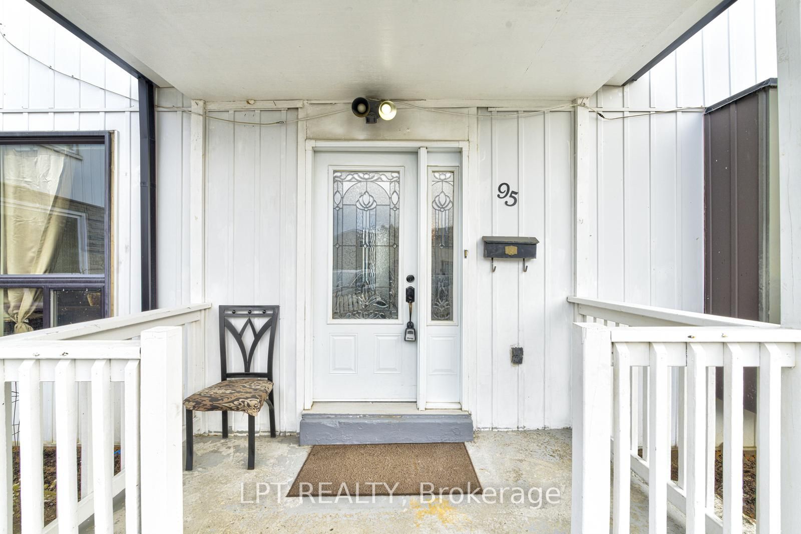 95 Huntingwood Crescent, Brampton, ON L6S 1S5 photo 3