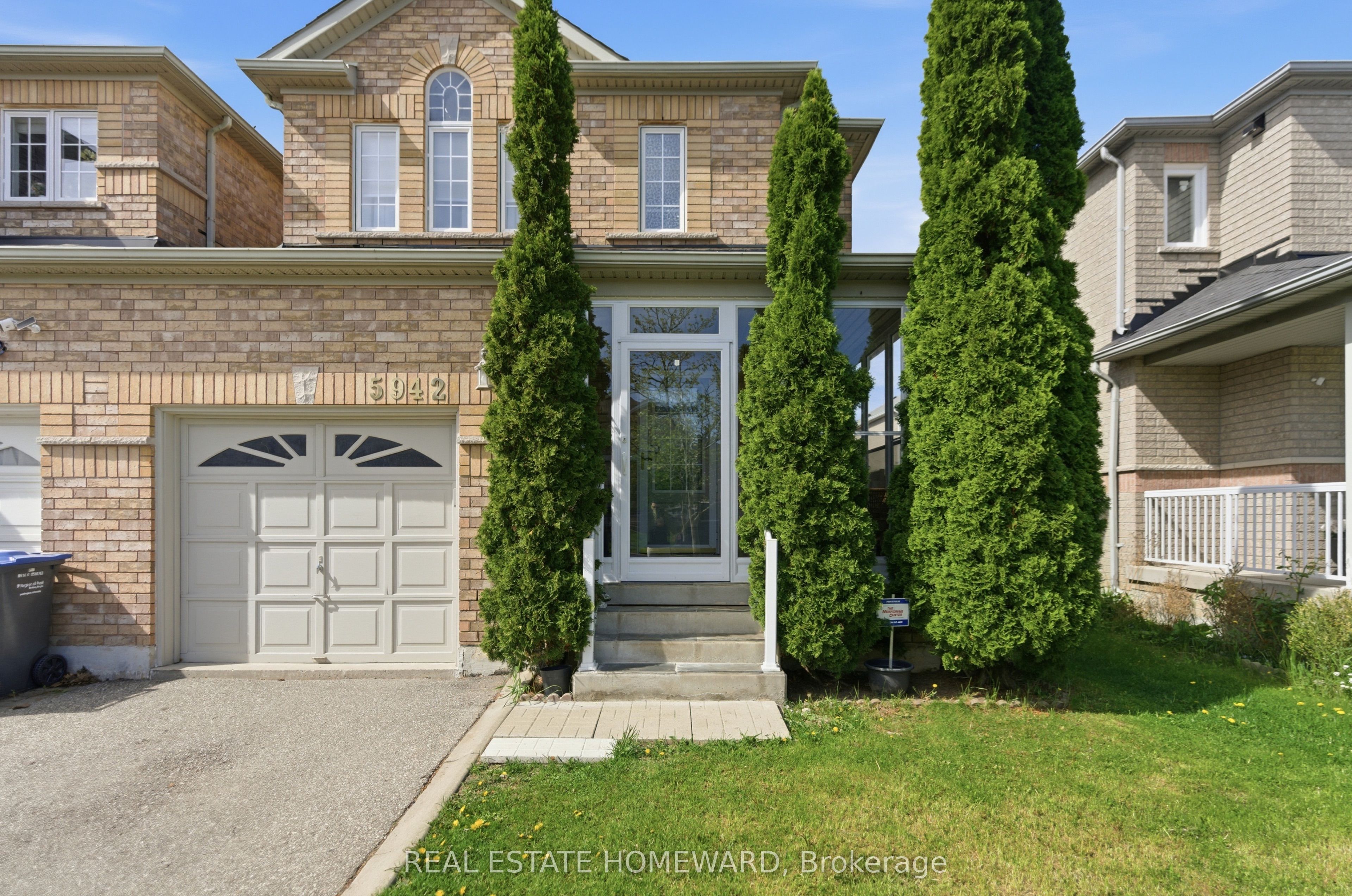 5942 Delle Donne Drive, Mississauga, ON L5M 7A2 photo 2