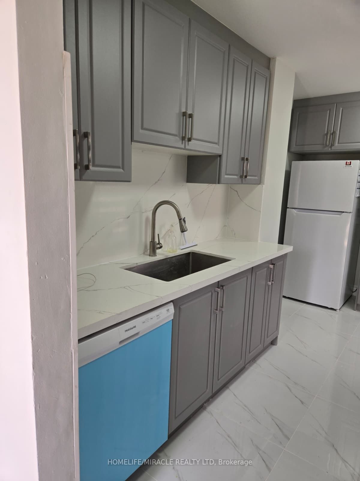 505 Silverstone Drive, Toronto, ON M9V 4G8 photo 4
