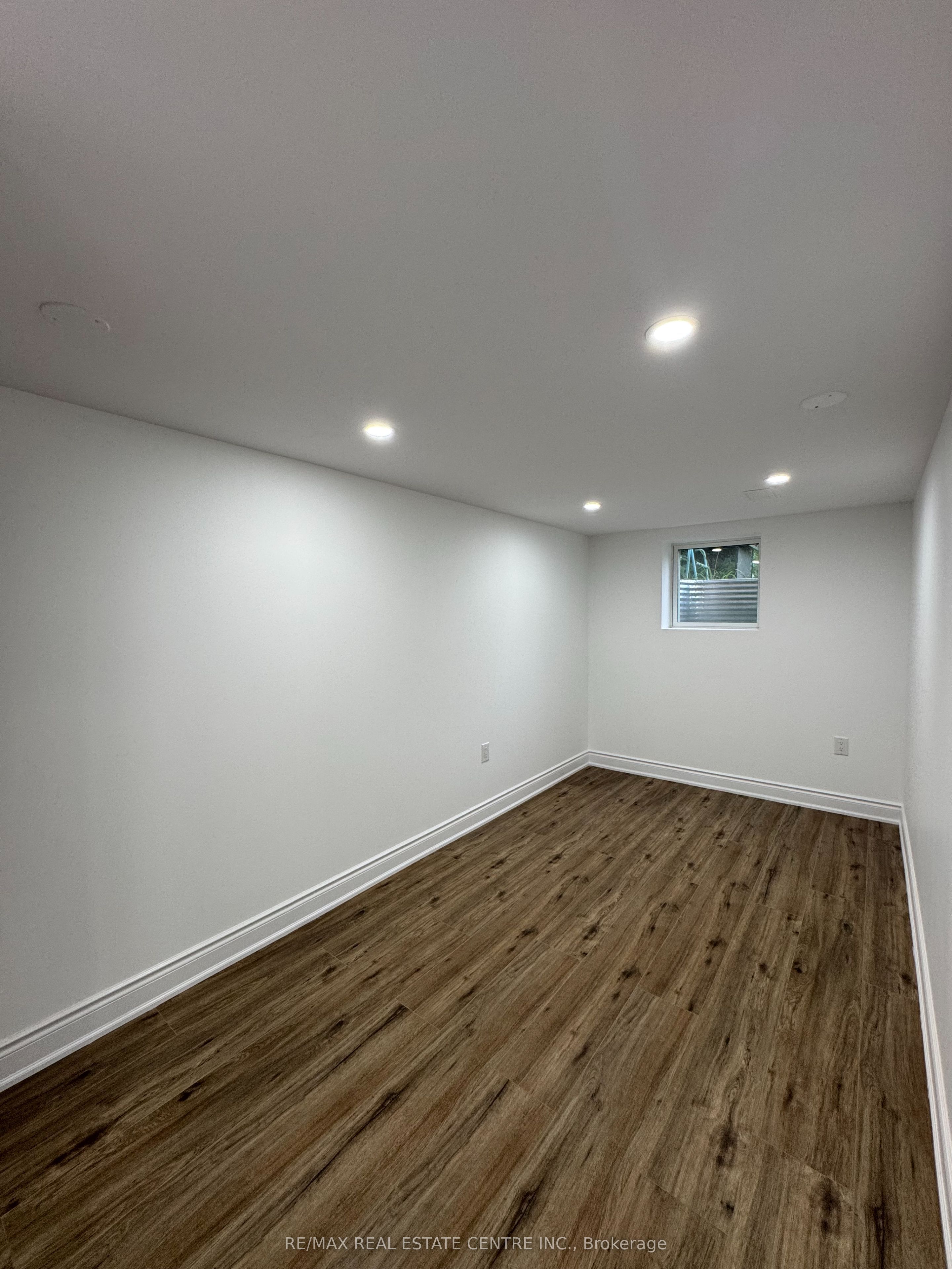 3722 Ellengale Drive basement, Mississauga, ON L5C 1Z7 photo 5
