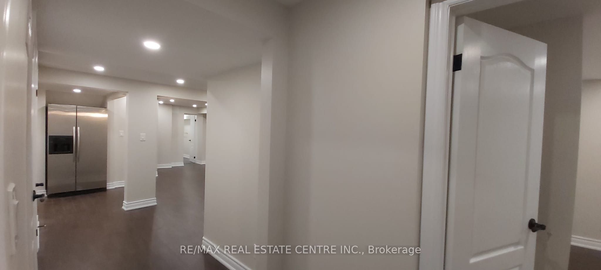 5926 Sidmouth Street Bsmt, Mississauga, ON L5V 2Z3 photo 5