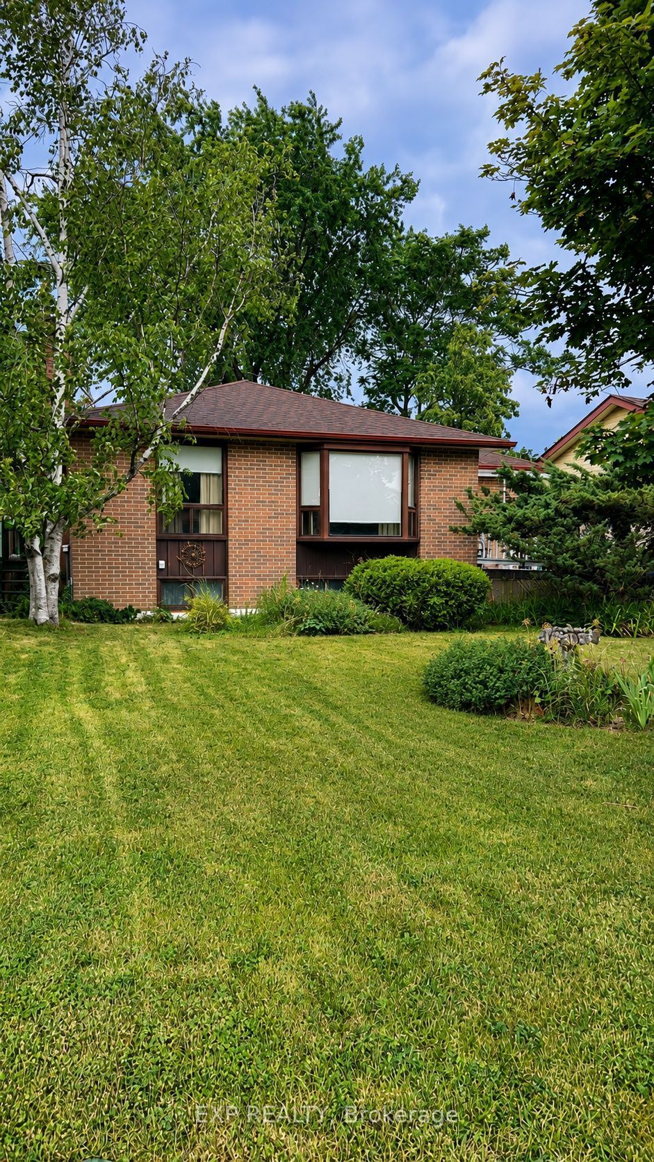 79 Dorset Drive, Brampton, ON L6T 2Y8