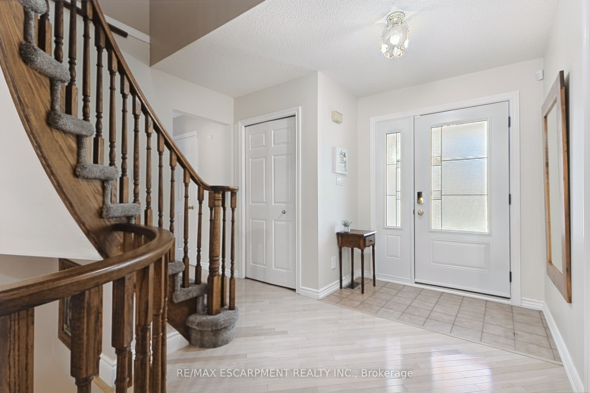 2188 BADER Crescent, Burlington, ON L7P 4N6 photo 5