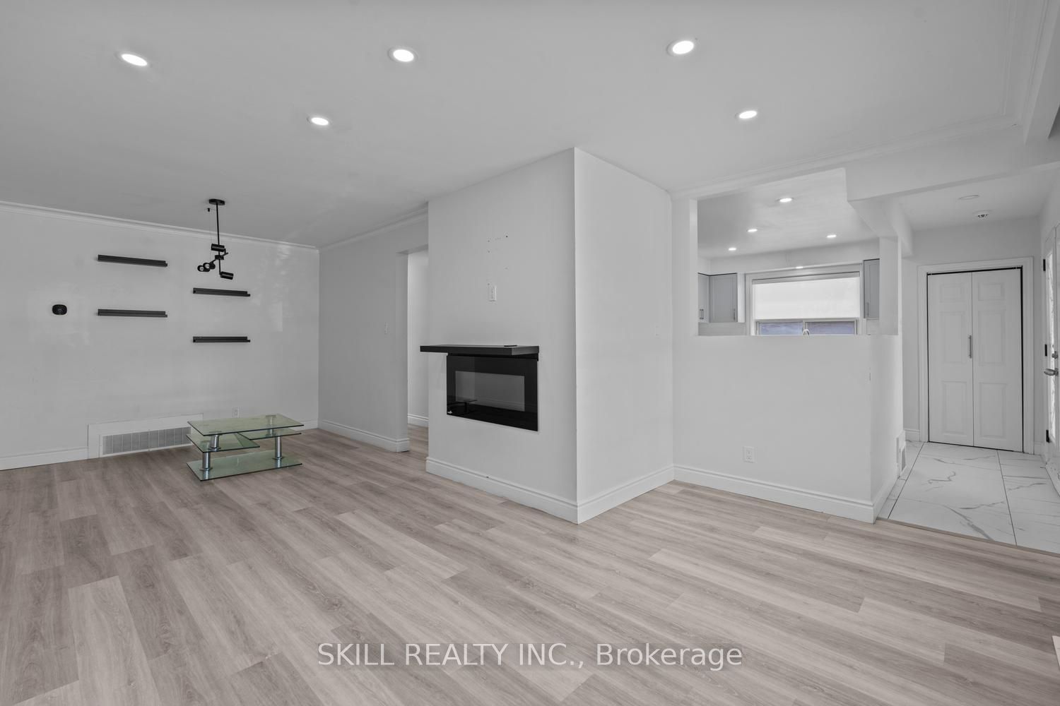 8 Turks Road, Toronto, ON M3L 1S7 photo 5