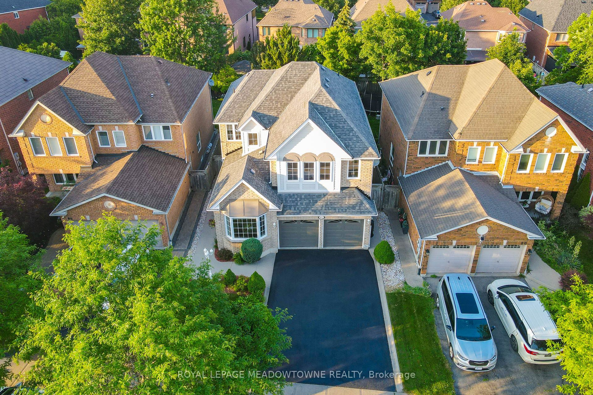 82 Miller Drive, Halton Hills, ON L7G 5T2 photo 3