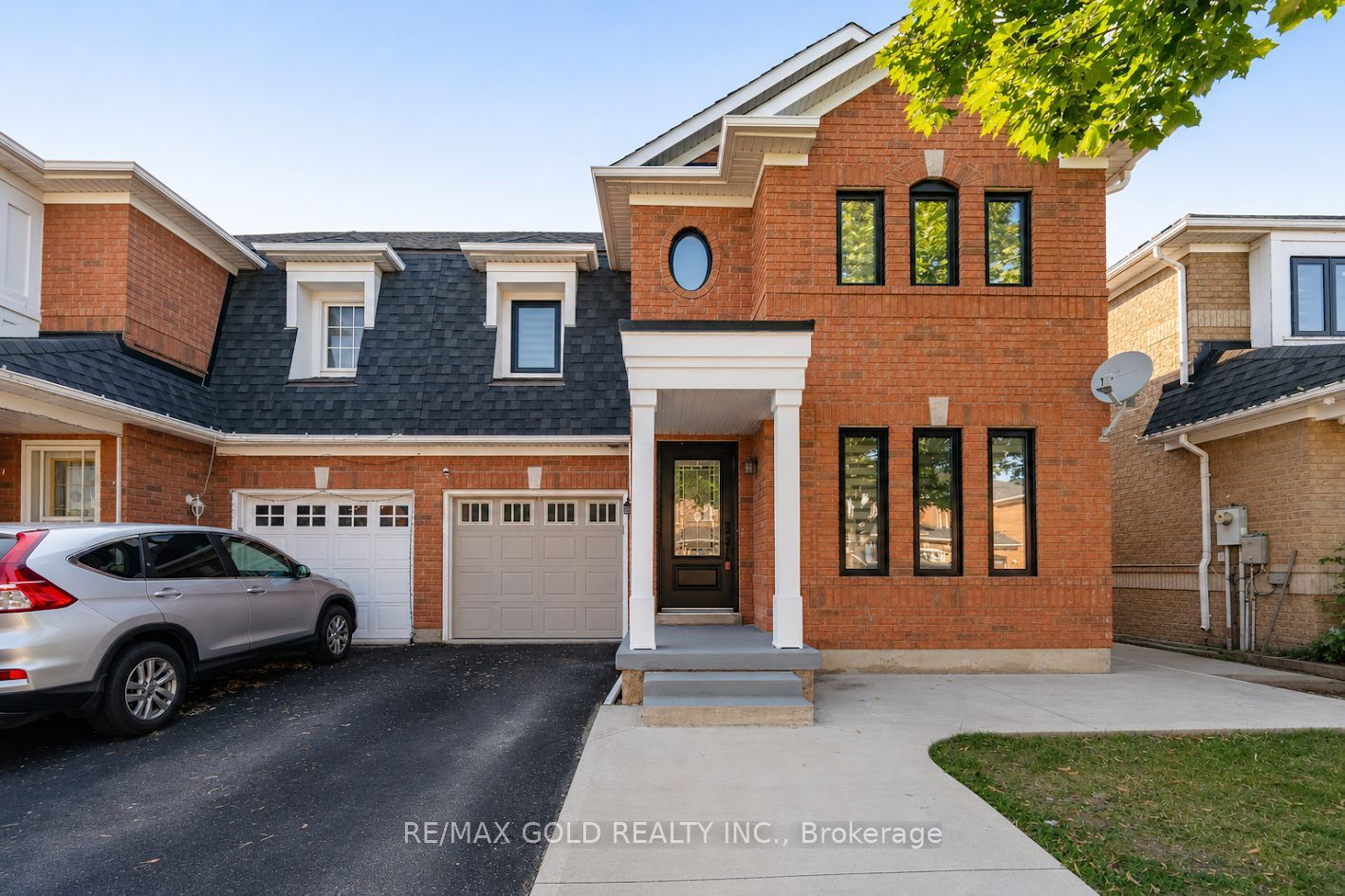 61 Saintsbury Crescent, Brampton, ON L6R 2V9