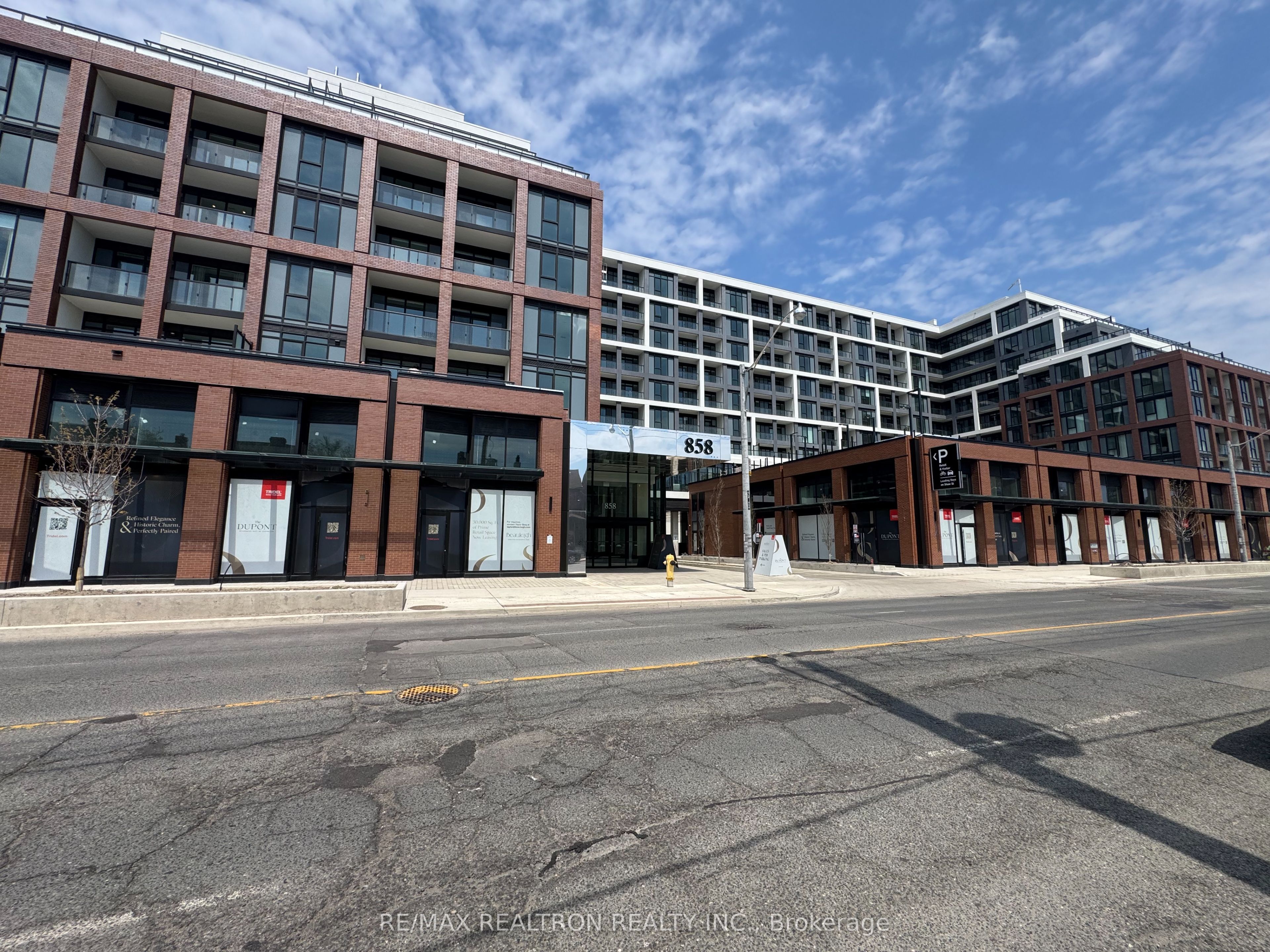 858 Dupont Street 624, Toronto, ON M6G 0C1 photo 2