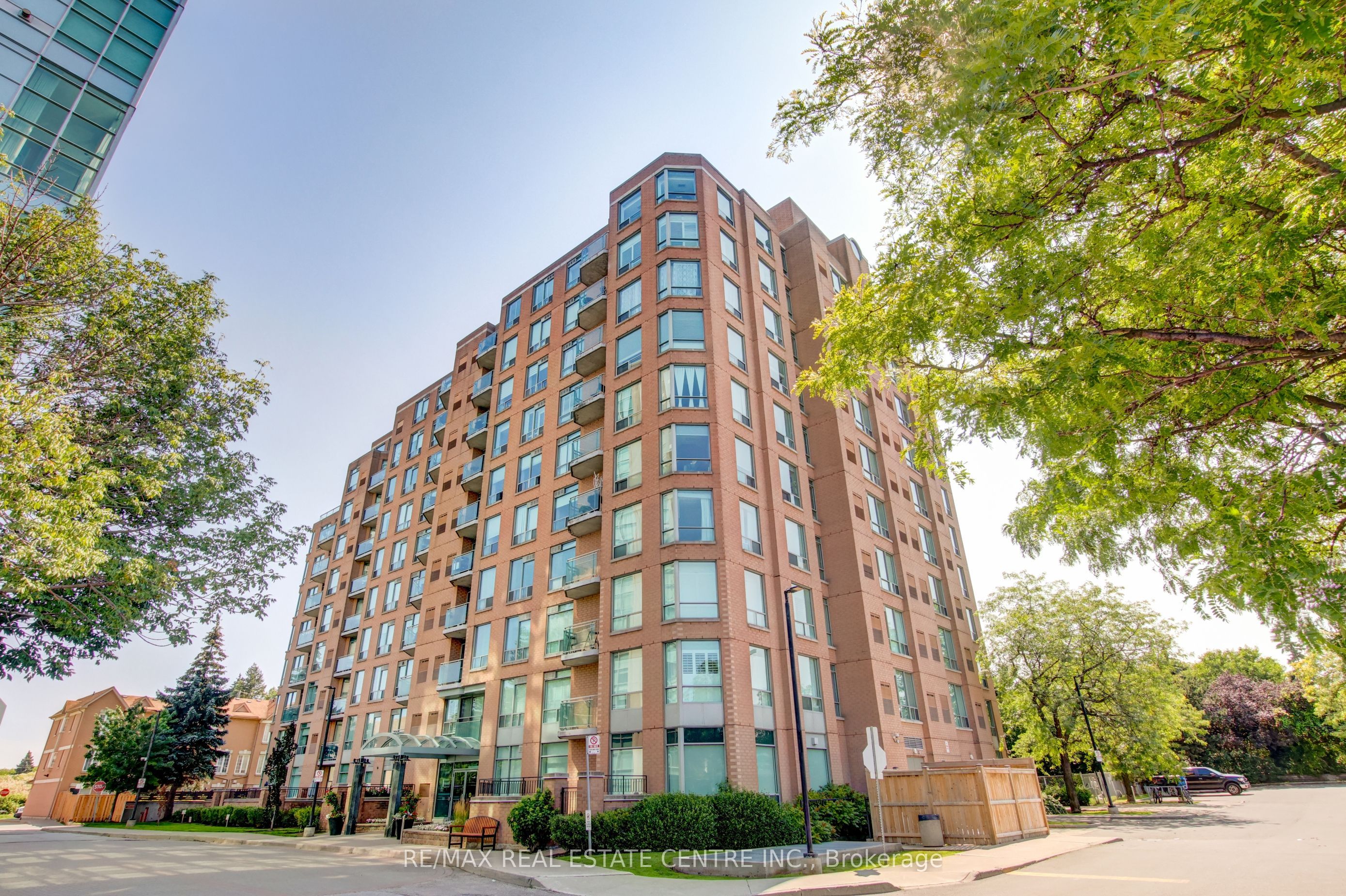 190 Manitoba Street 706, Toronto, ON M8Y 3Y8 photo 4