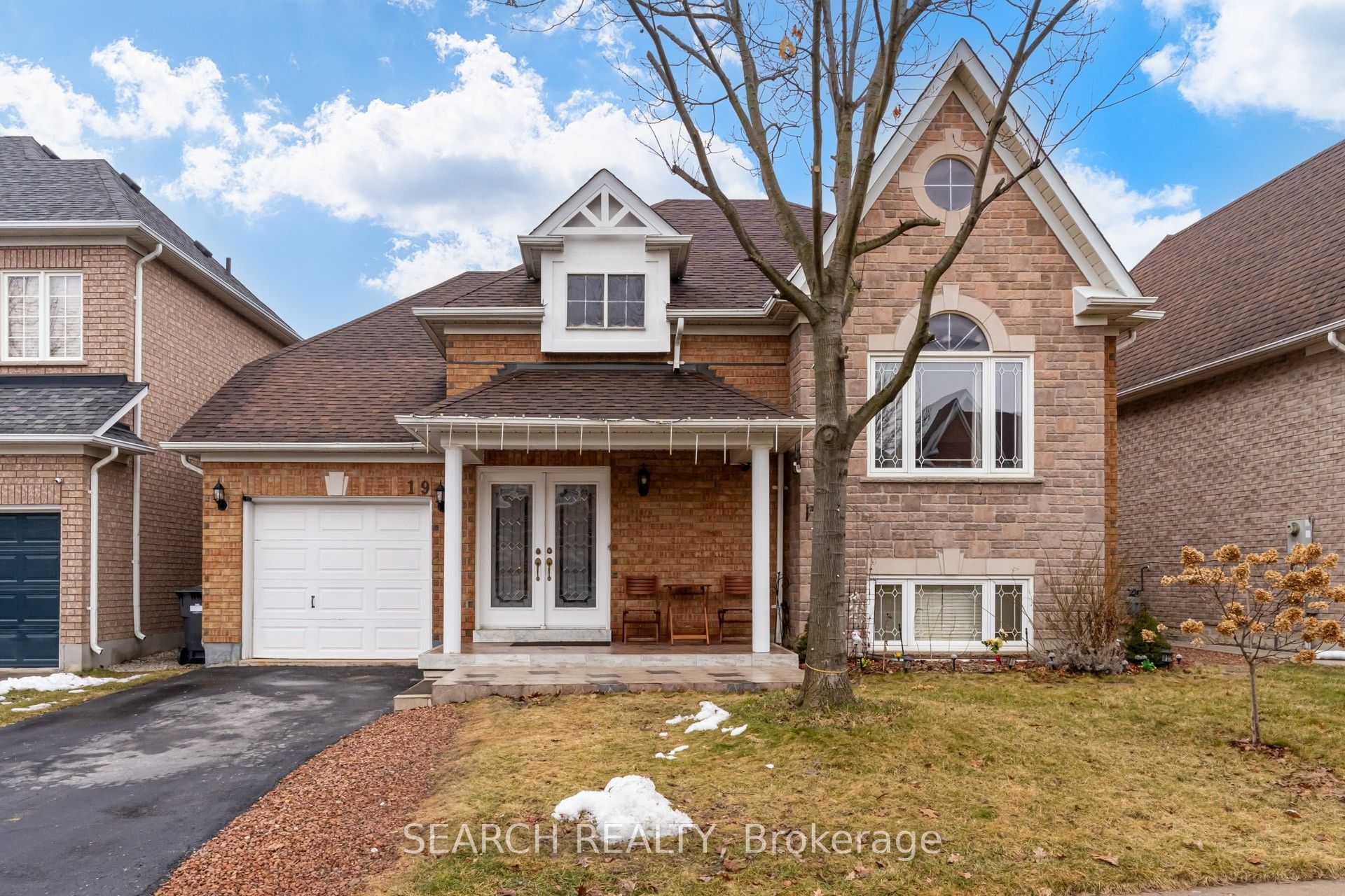 19 Treeline Boulevard, Brampton, ON L6P 1C5