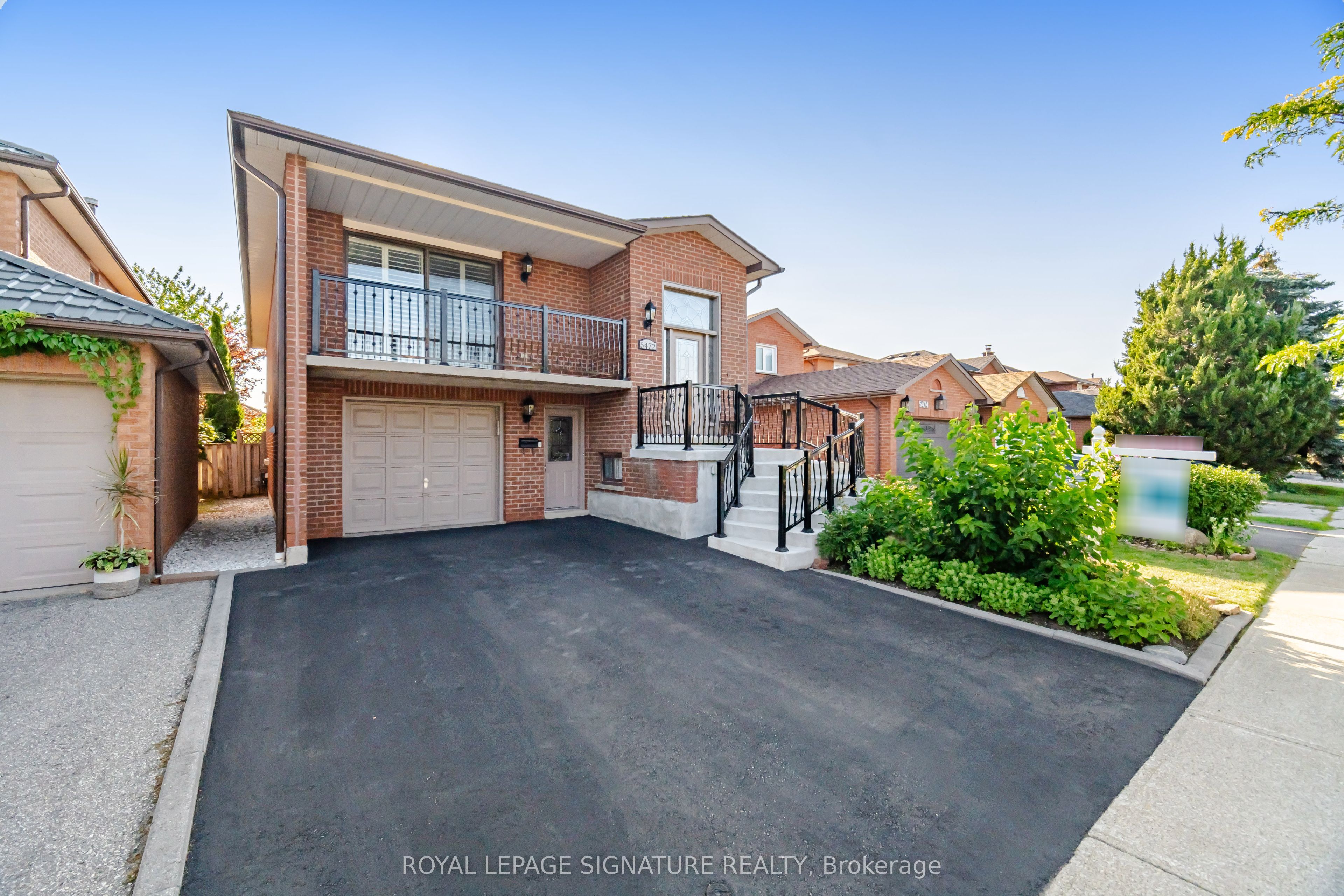 5472 Bourget Drive, Mississauga, ON L5R 3C9 photo 2