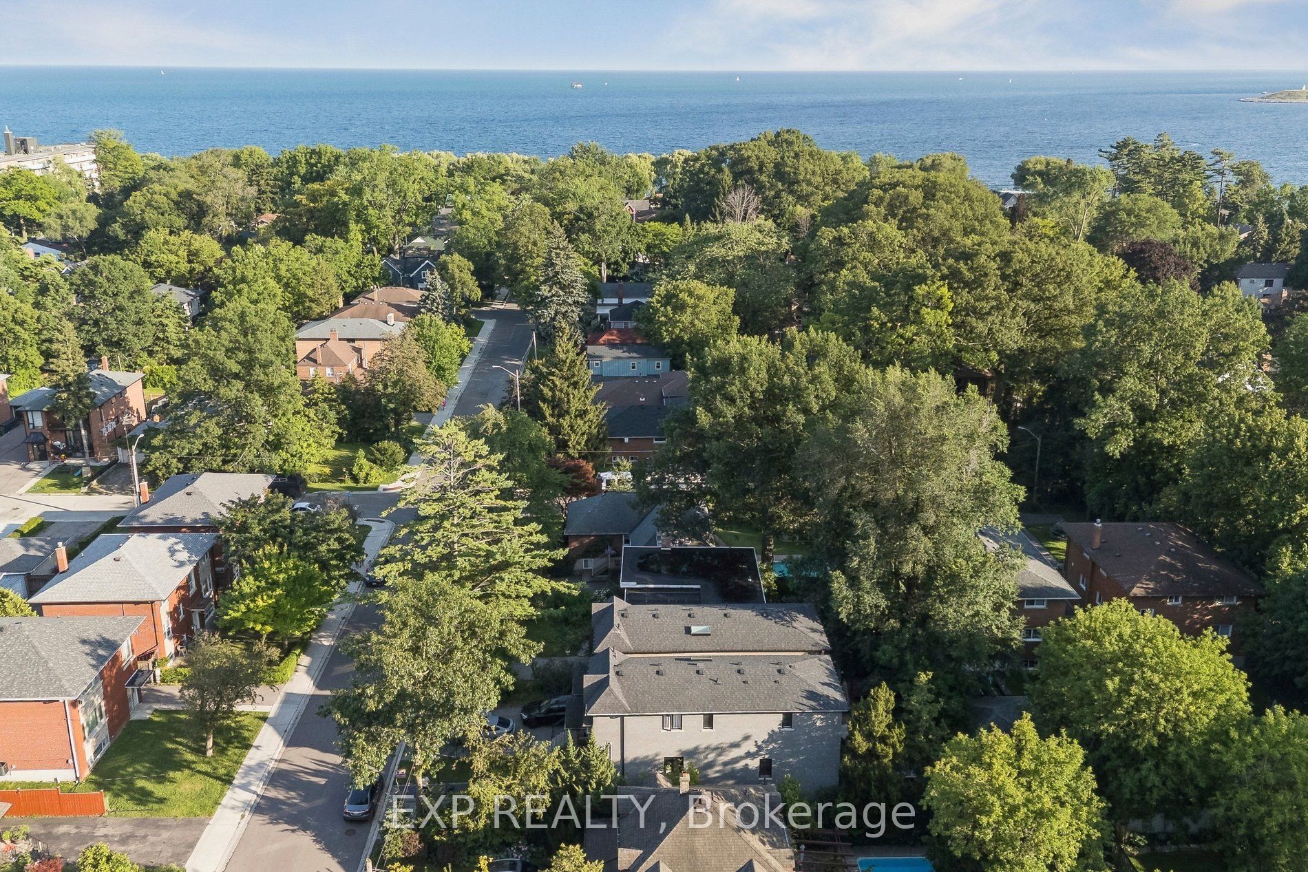 44 Thirty Fifth Street, Toronto, ON M8W 3K2 photo 3