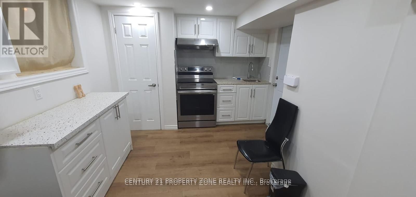68 Hoskins Square, Brampton, ON L6S 2N6 photo 4