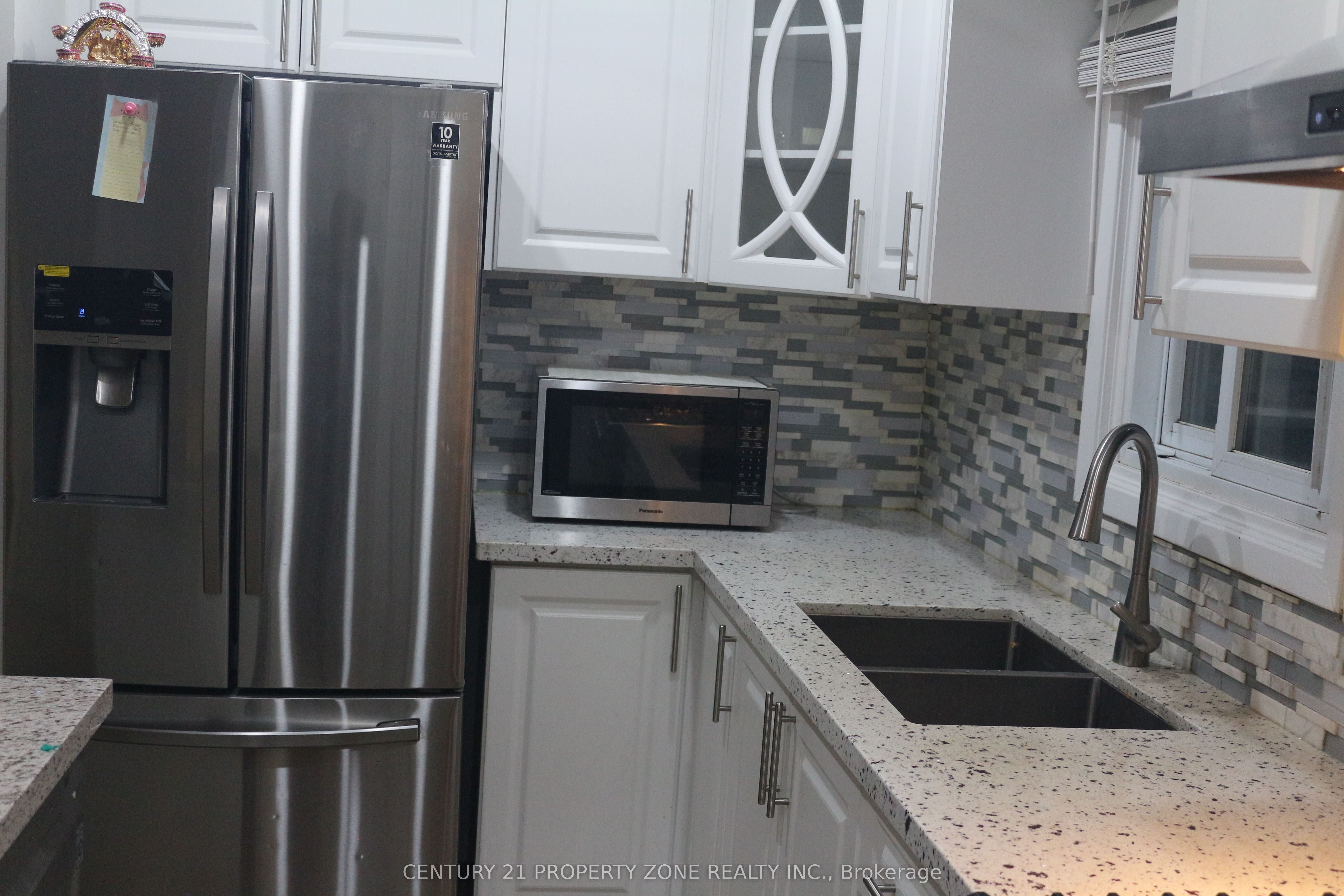 68 Hoskins Square, Brampton, ON L6S 2N6 photo 5