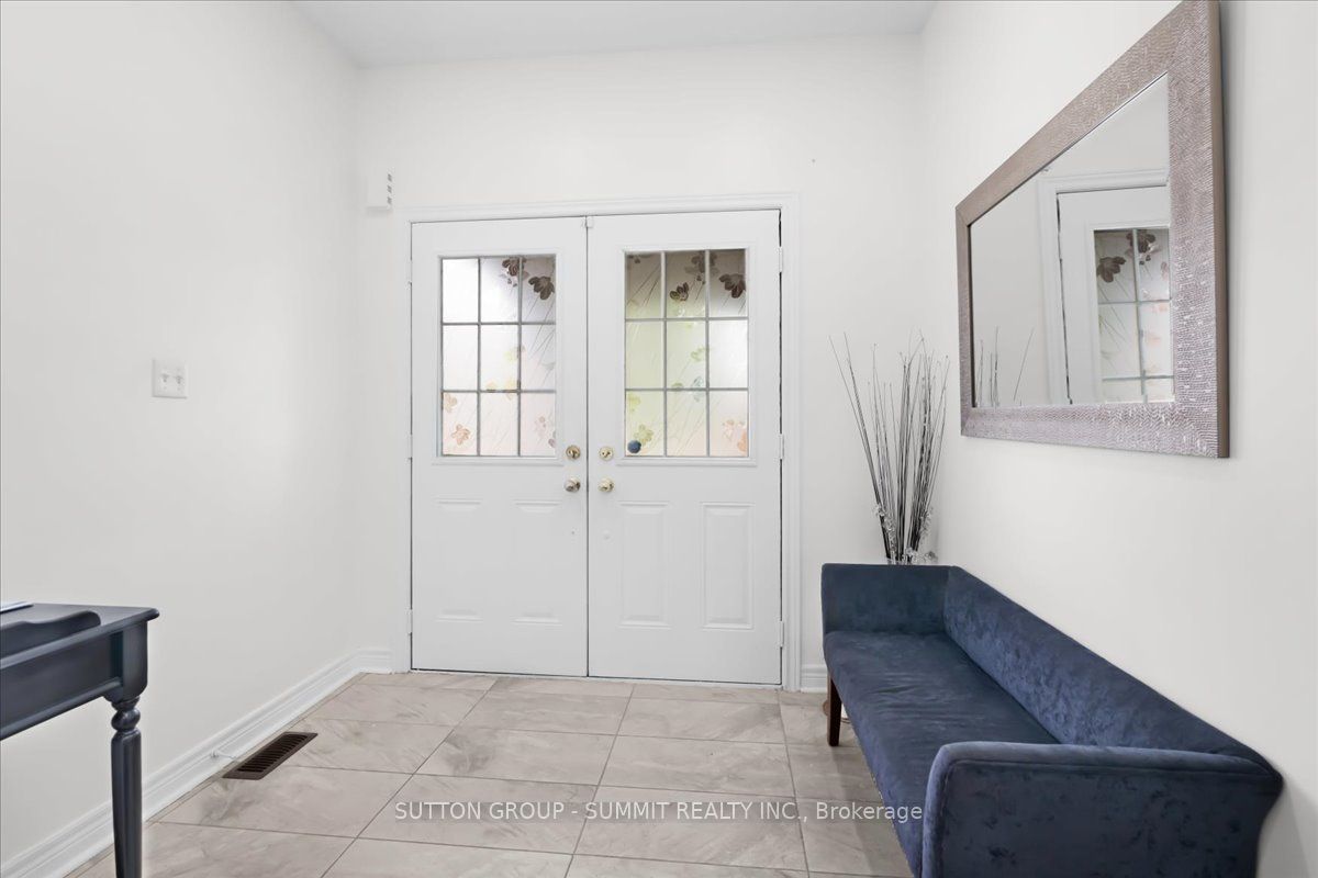 426 Bessborough Drive, Milton, ON L9T 8P8 photo 4