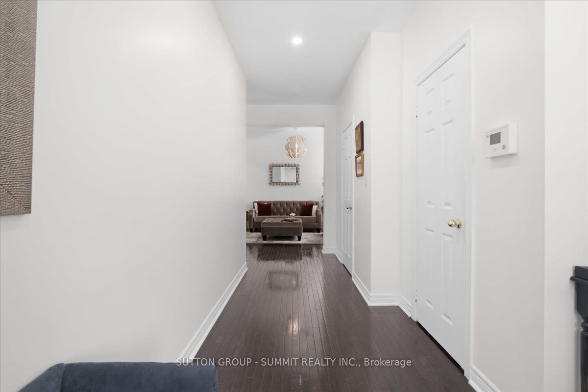 426 Bessborough Drive, Milton, ON L9T 8P8 photo 5